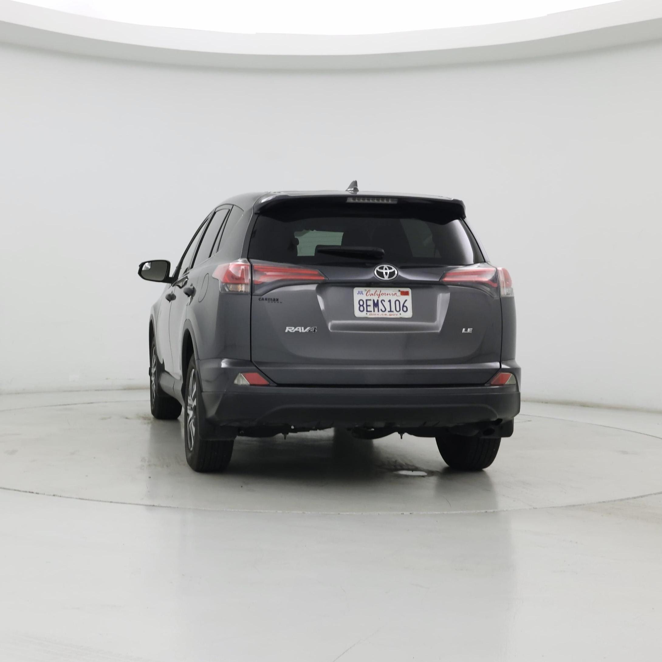 Thumbnail: 2018 Toyota RAV4 - 6
