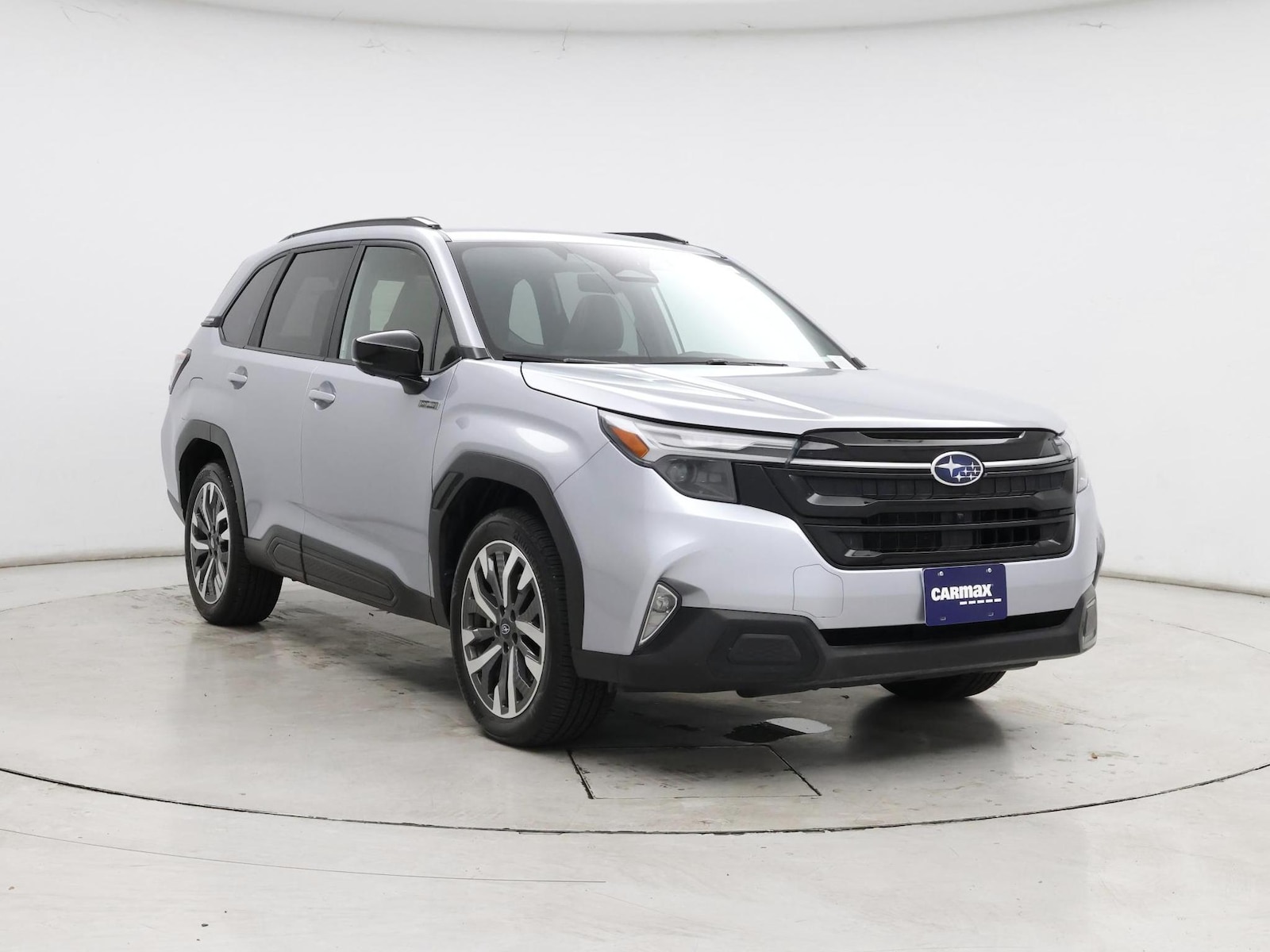 2025 Subaru Forester Touring - Photo 2