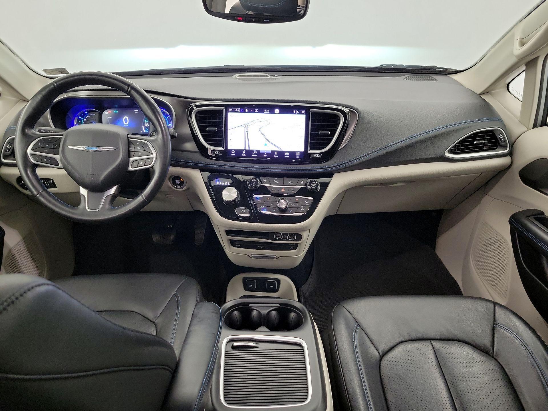 Thumbnail: 2021 Chrysler Pacifica - 9