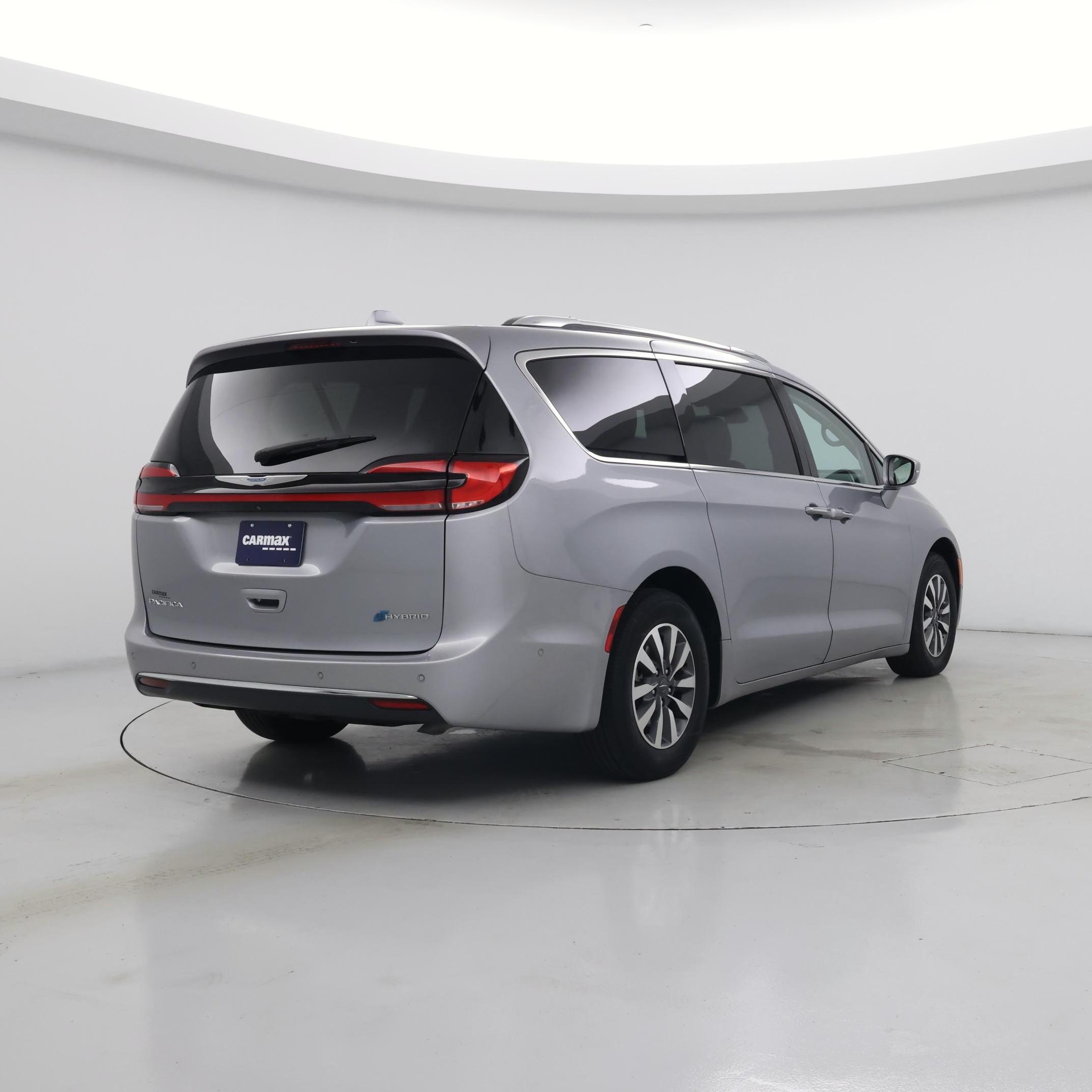 Thumbnail: 2021 Chrysler Pacifica - 8
