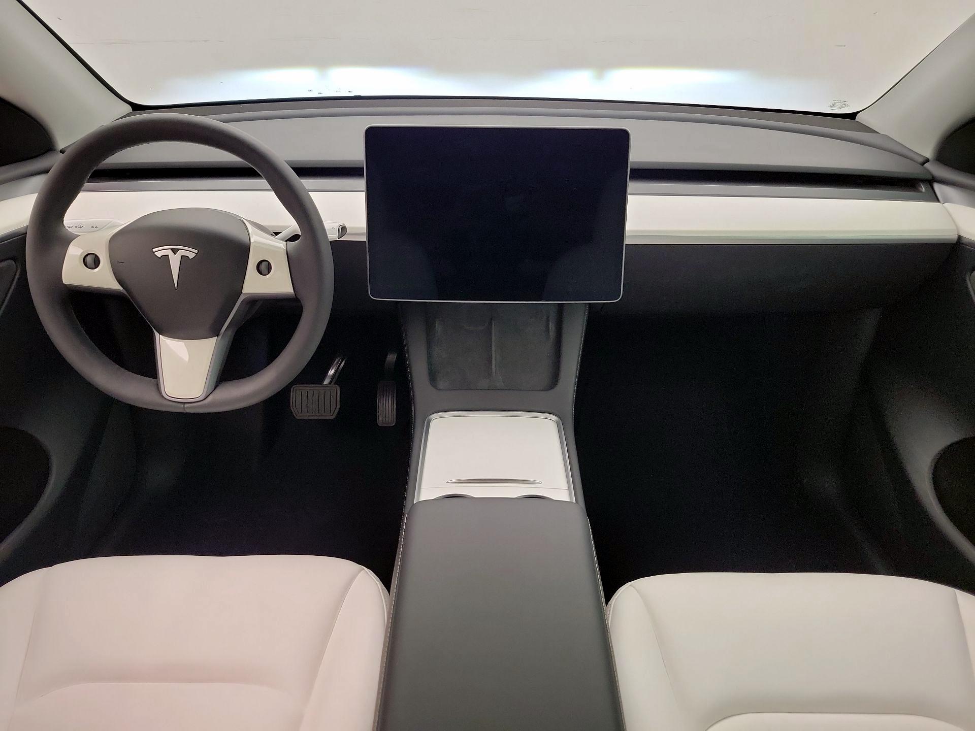 Thumbnail: 2023 Tesla Model Y - 9