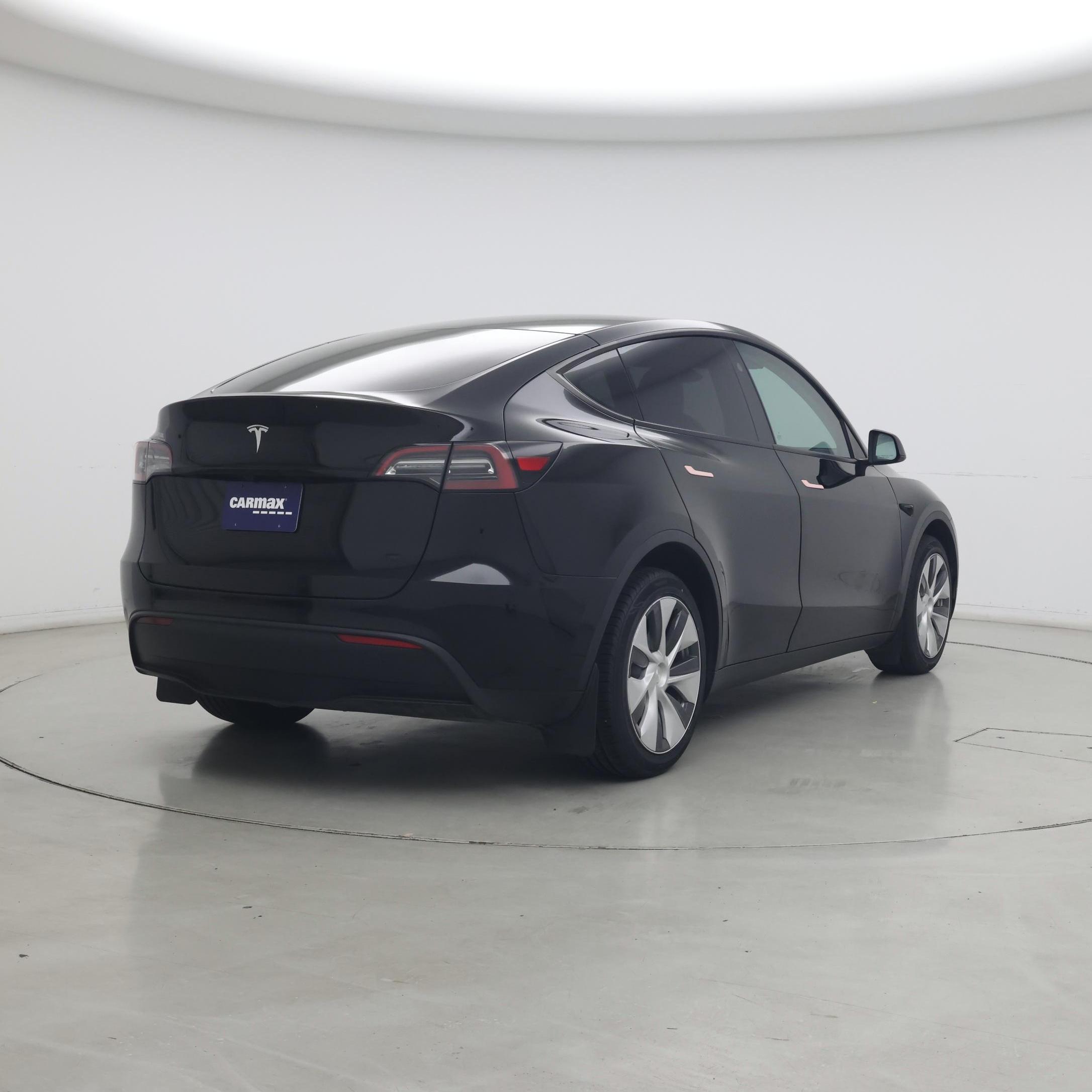 Thumbnail: 2023 Tesla Model Y - 8