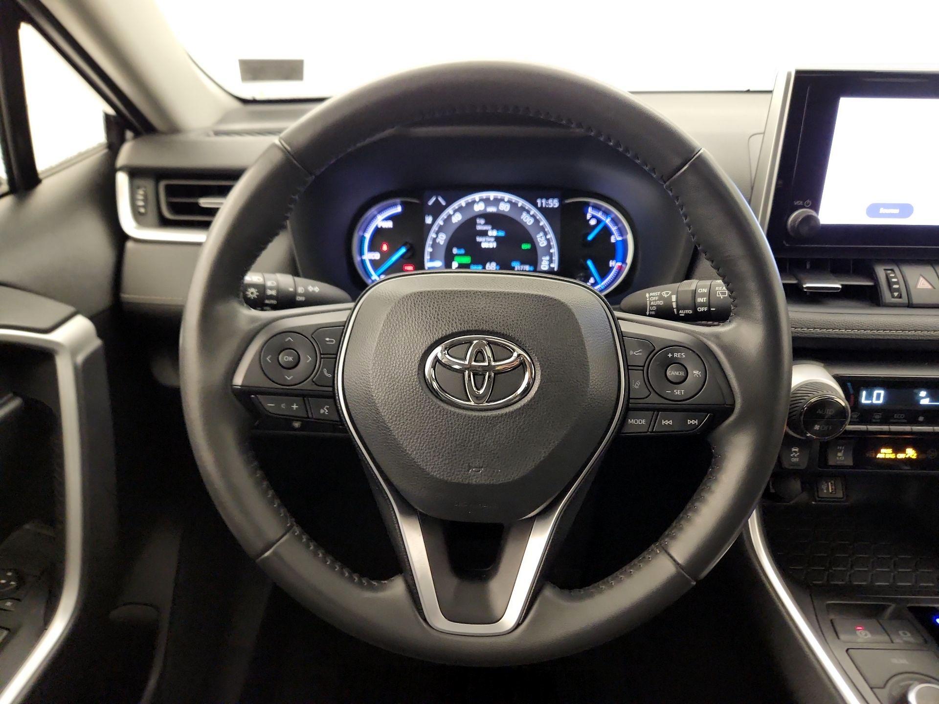 Thumbnail: 2023 Toyota RAV4 - 10
