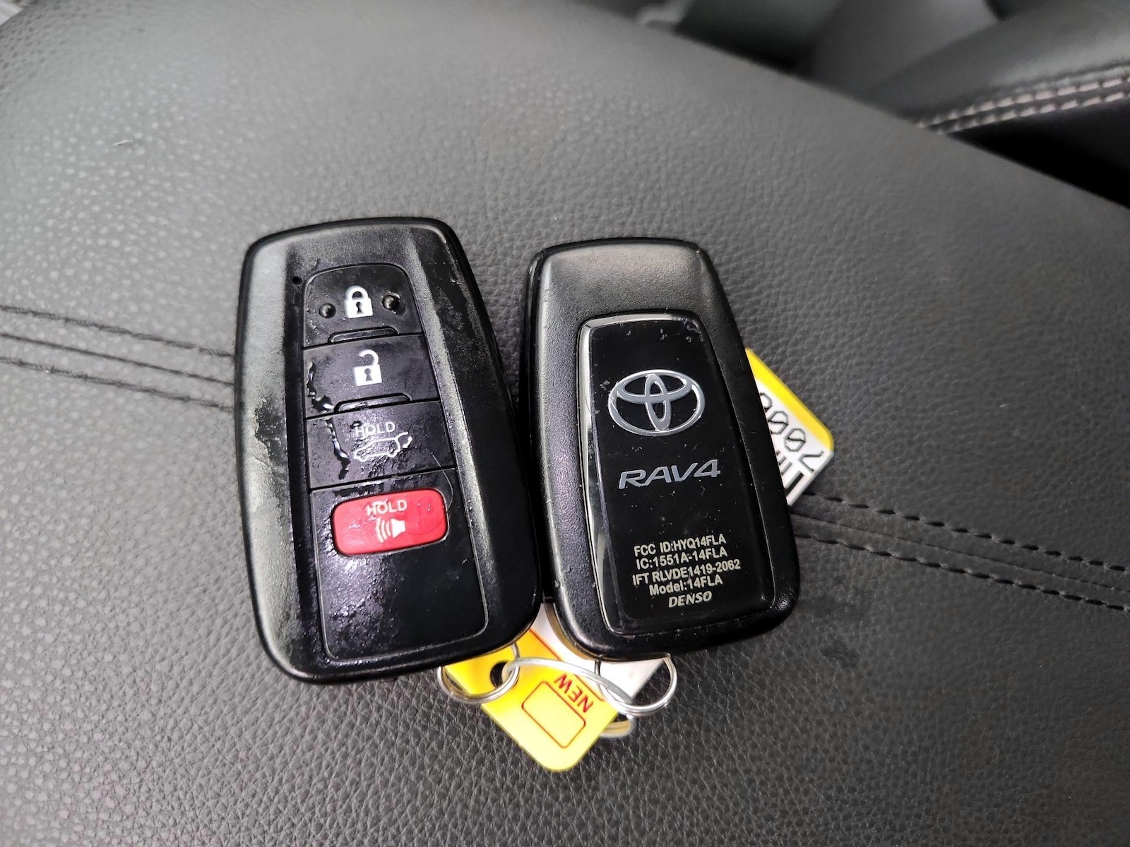 2023 Toyota RAV4 XLE Premium - Photo 24