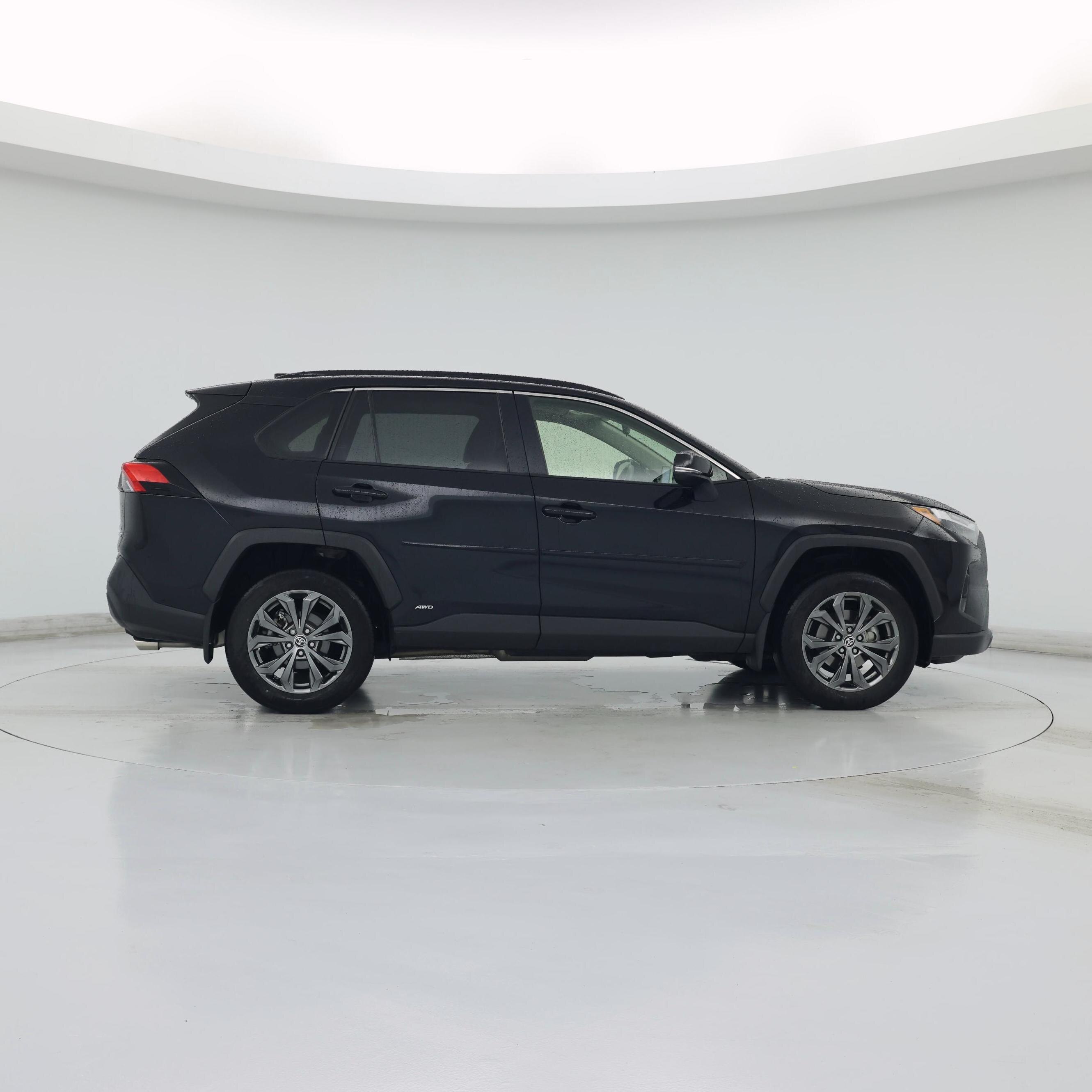 Thumbnail: 2023 Toyota RAV4 - 7