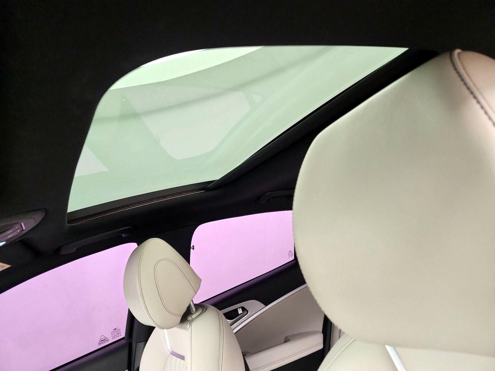 2023 GENESIS G70 Standard - Photo 21