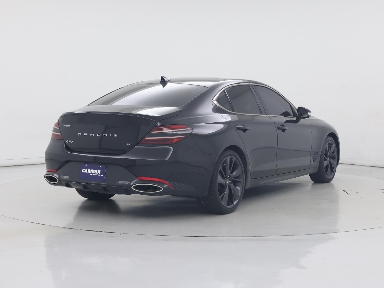 2023 GENESIS G70 Standard - Photo 9