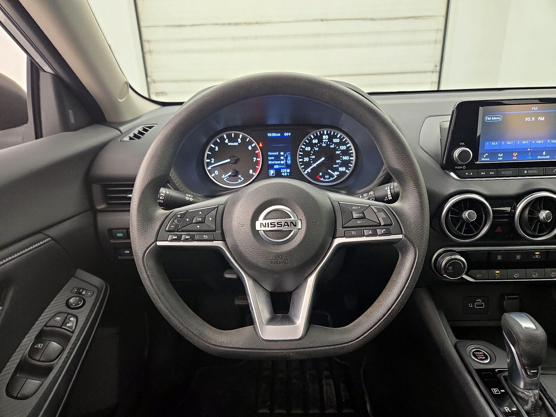 Thumbnail: 2021 Nissan Sentra - 10