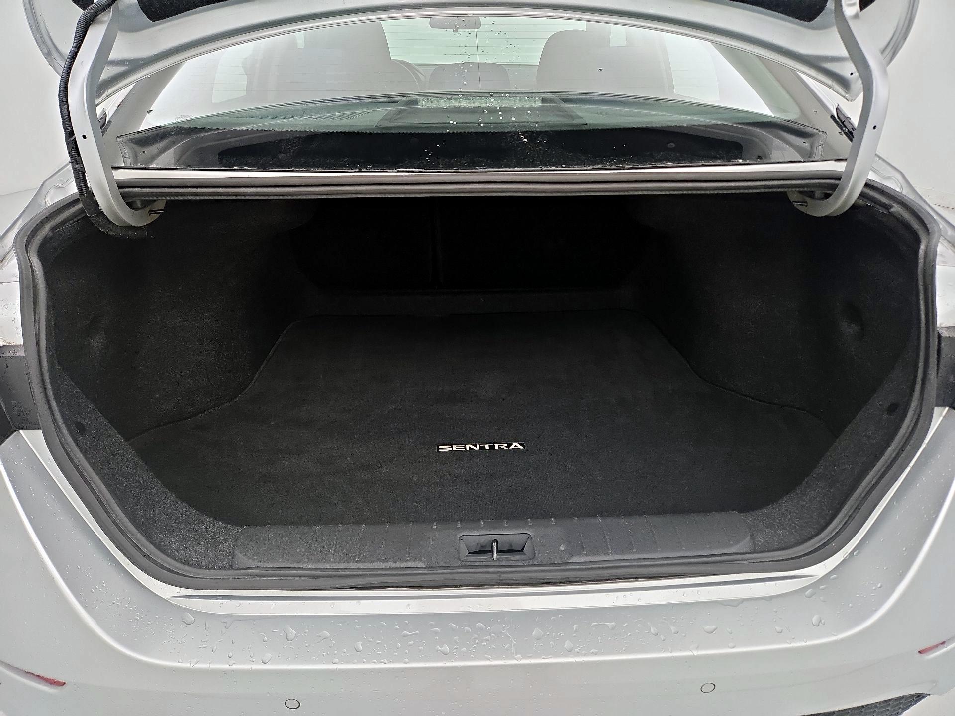 Thumbnail: 2021 Nissan Sentra - 20