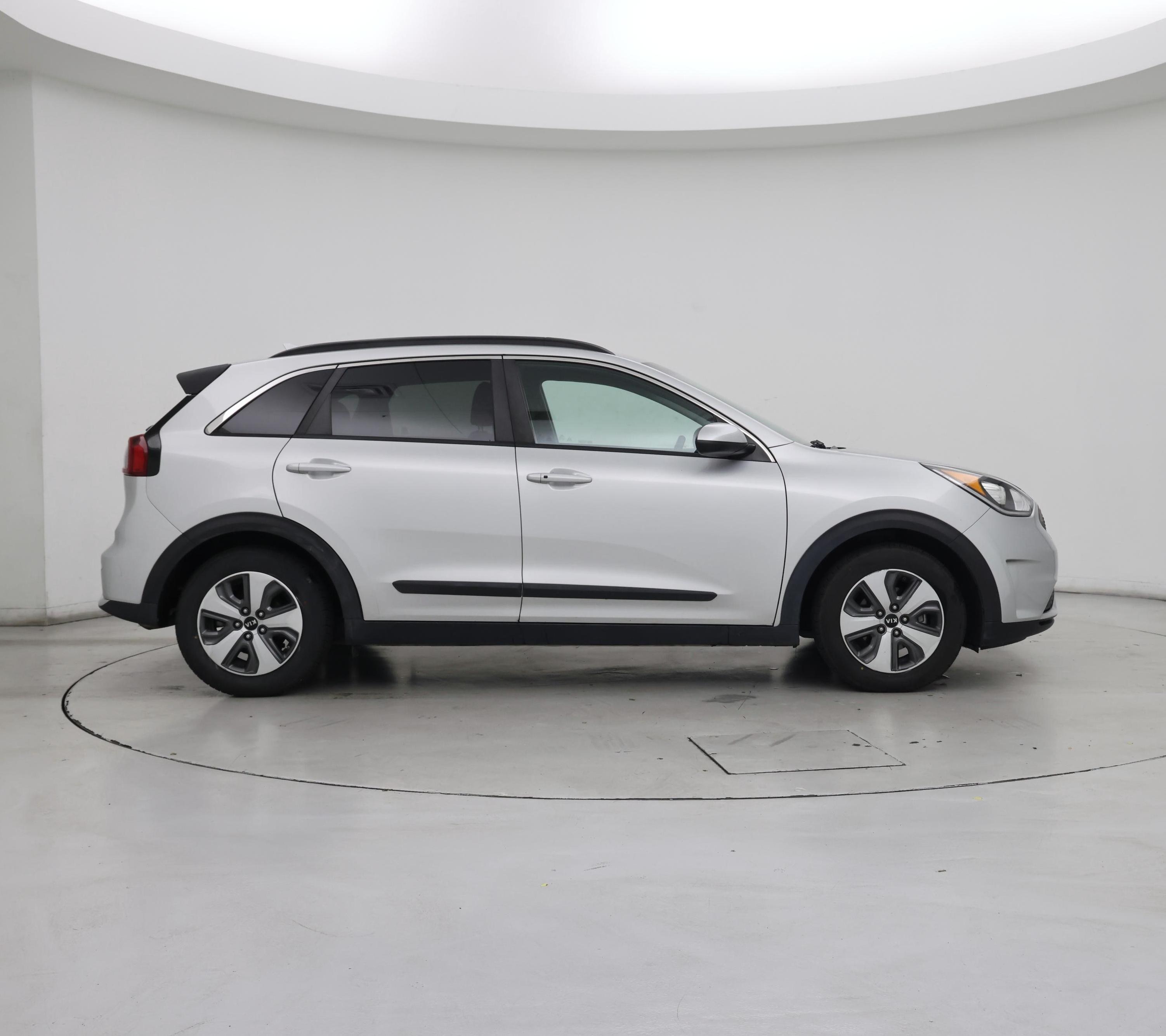 Thumbnail: 2019 Kia Niro - 7