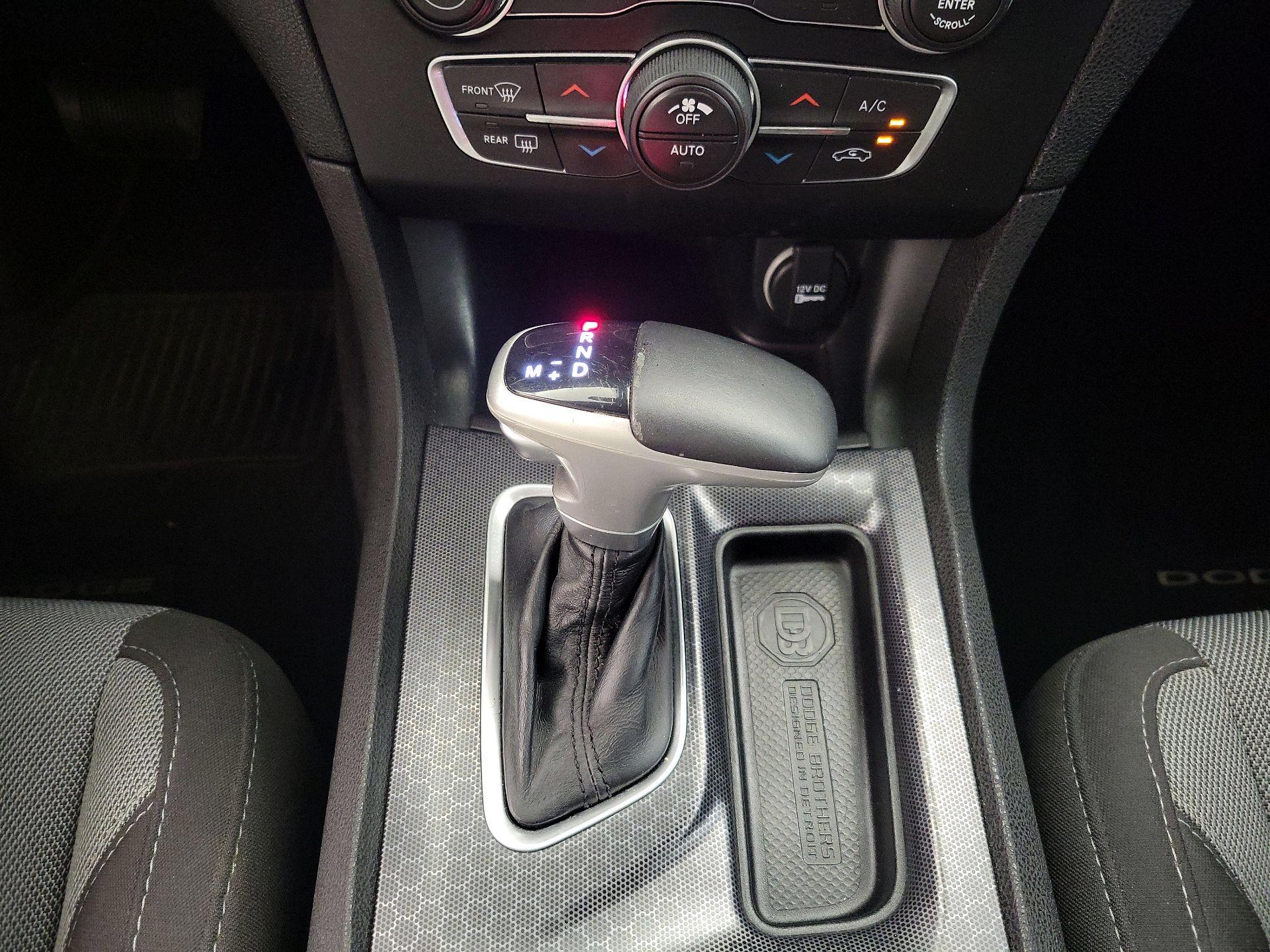 Thumbnail: 2016 Dodge Charger - 17