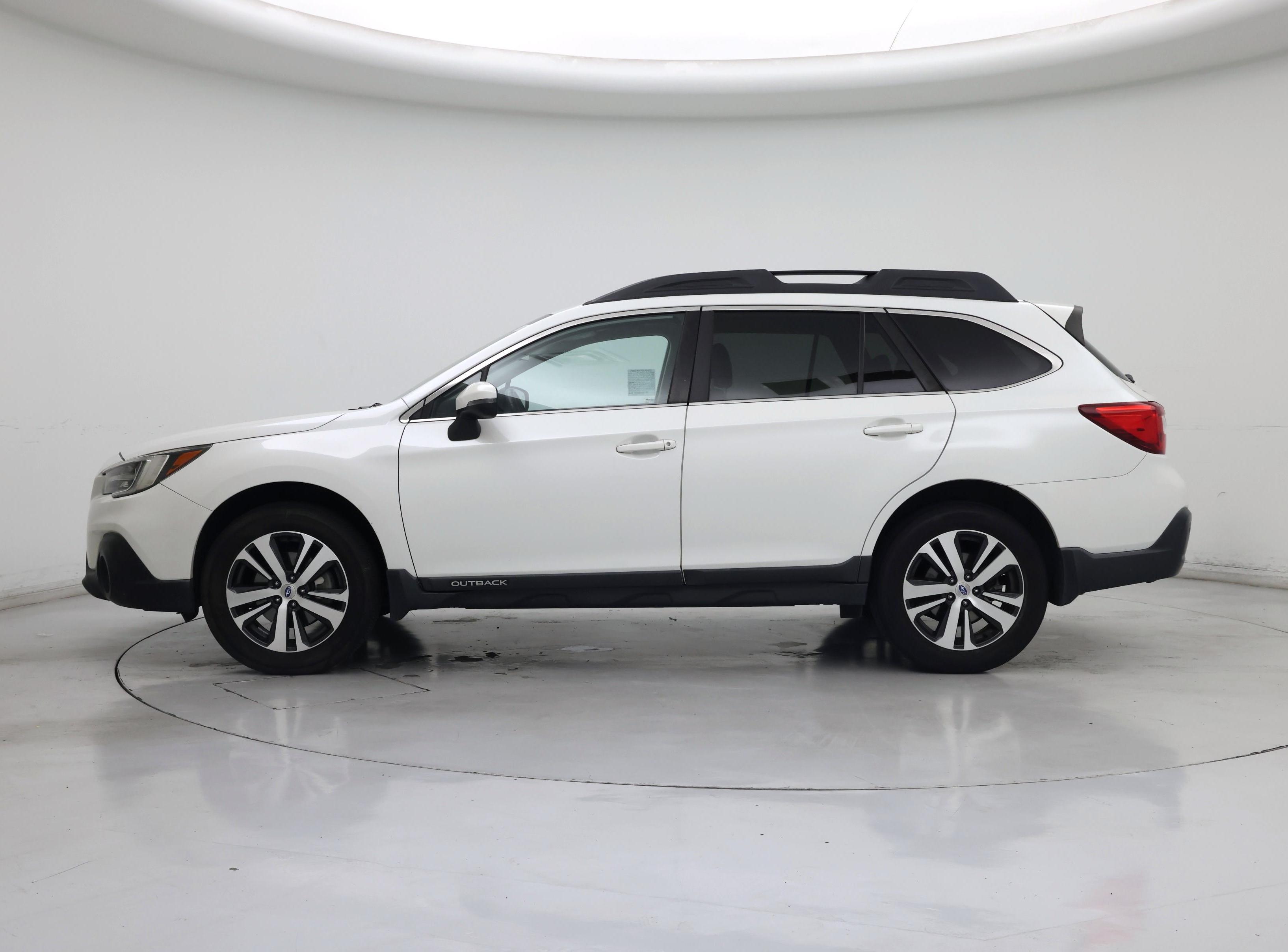 Thumbnail: 2018 Subaru Outback - 3