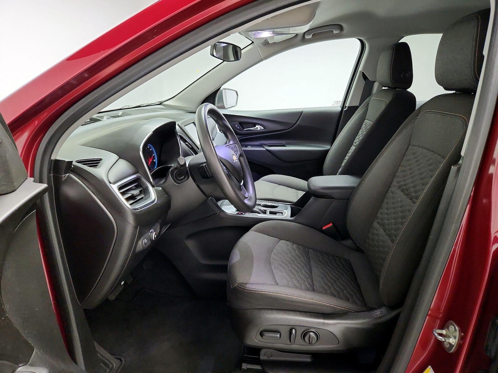 2018 Chevrolet Equinox LT - Photo 12