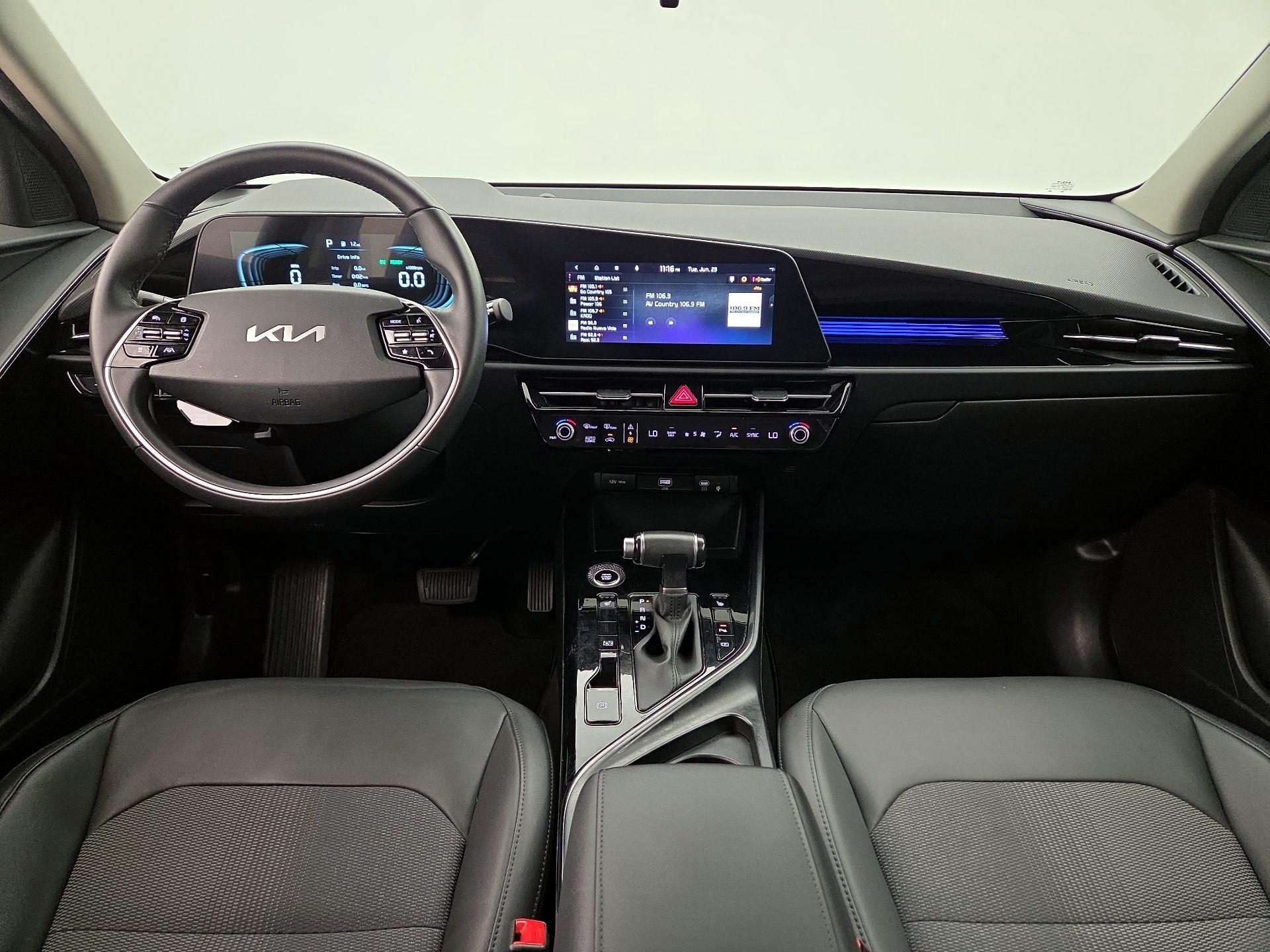 Thumbnail: 2023 Kia Niro - 9