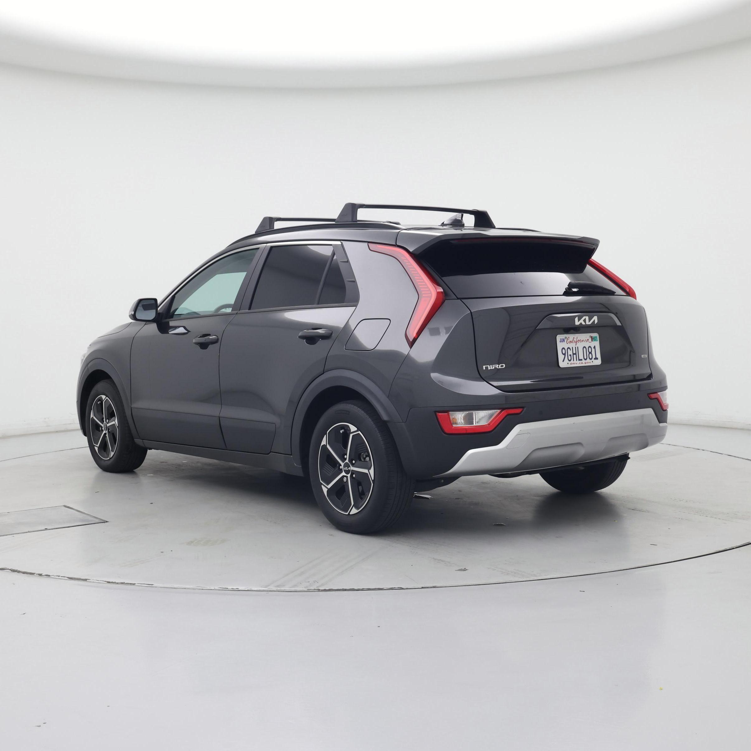 Thumbnail: 2023 Kia Niro - 2