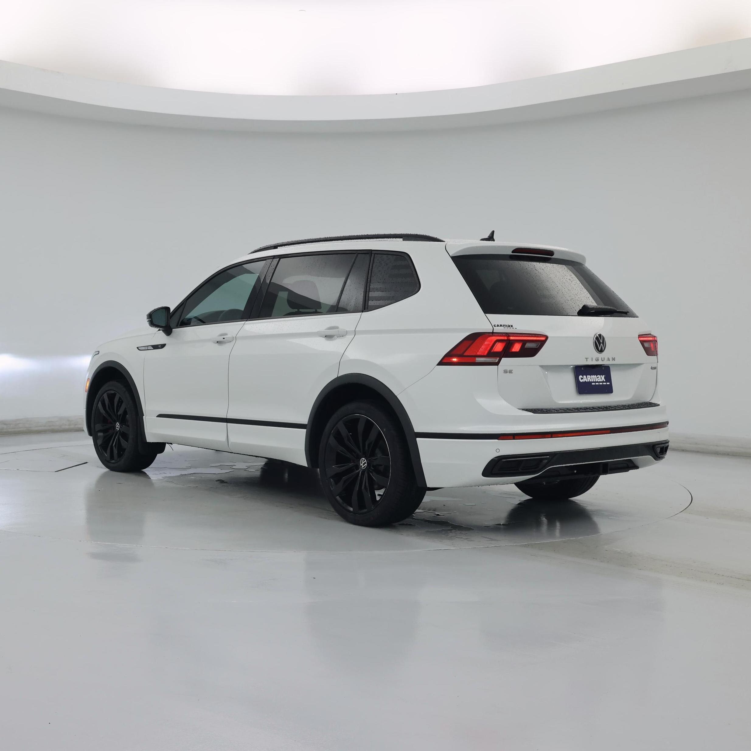 Thumbnail: 2024 Volkswagen Tiguan - 2