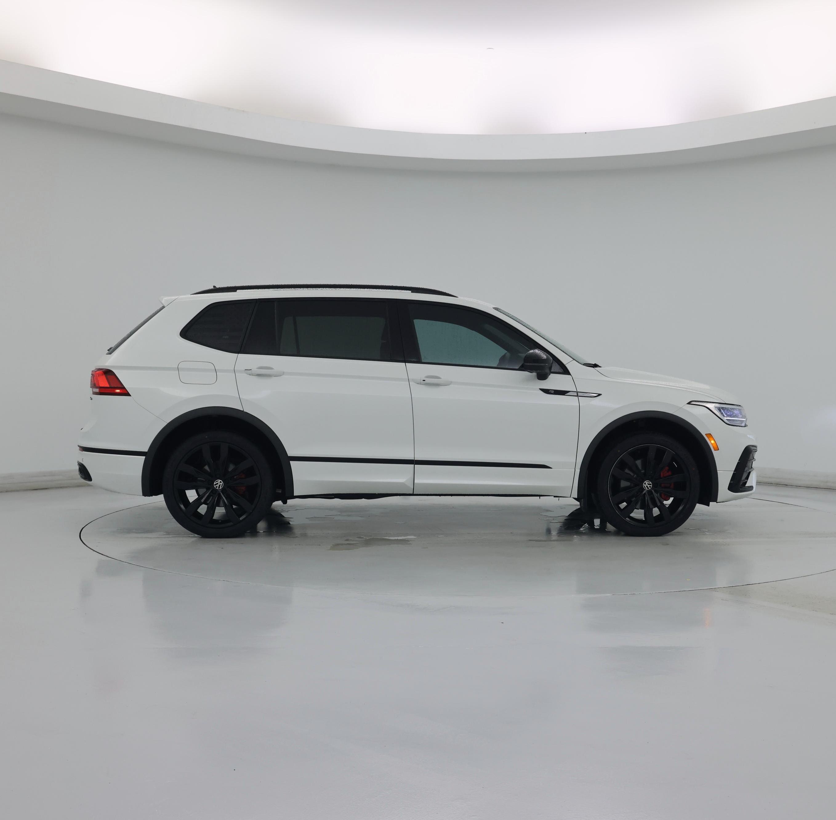 Thumbnail: 2024 Volkswagen Tiguan - 7