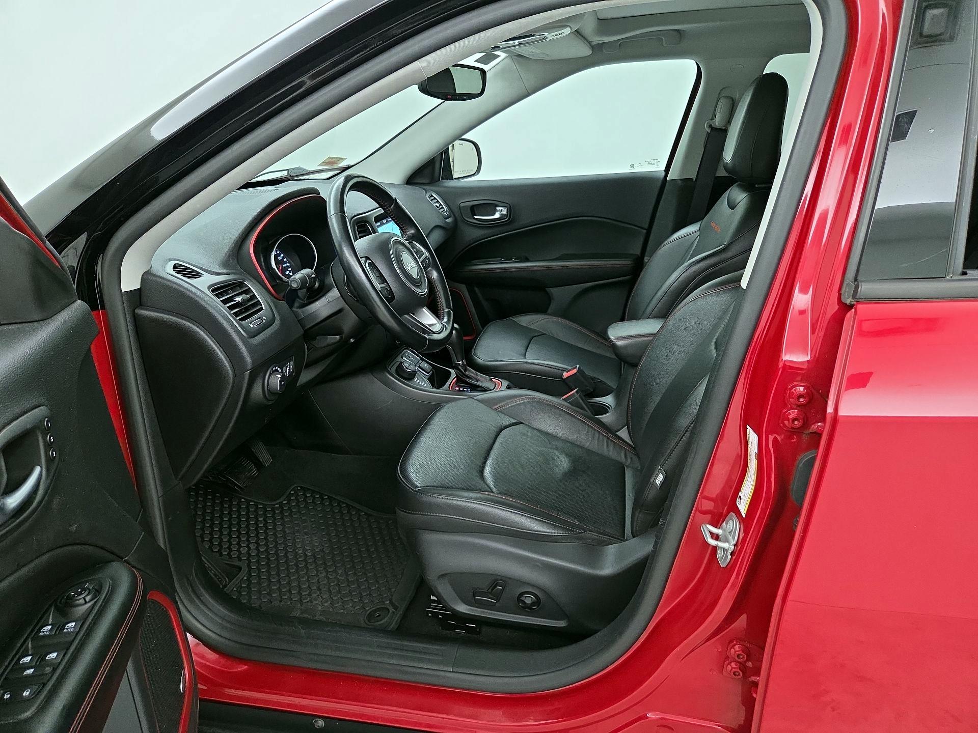 Thumbnail: 2021 Jeep Compass - 11