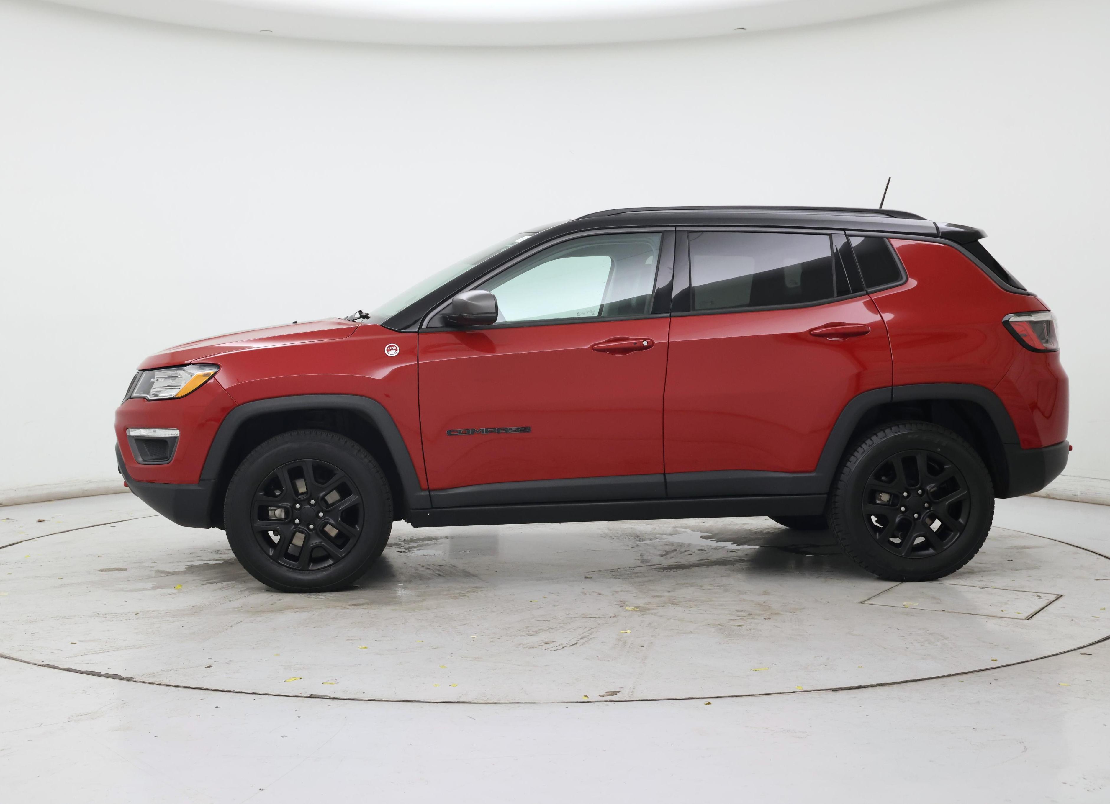 Thumbnail: 2021 Jeep Compass - 3