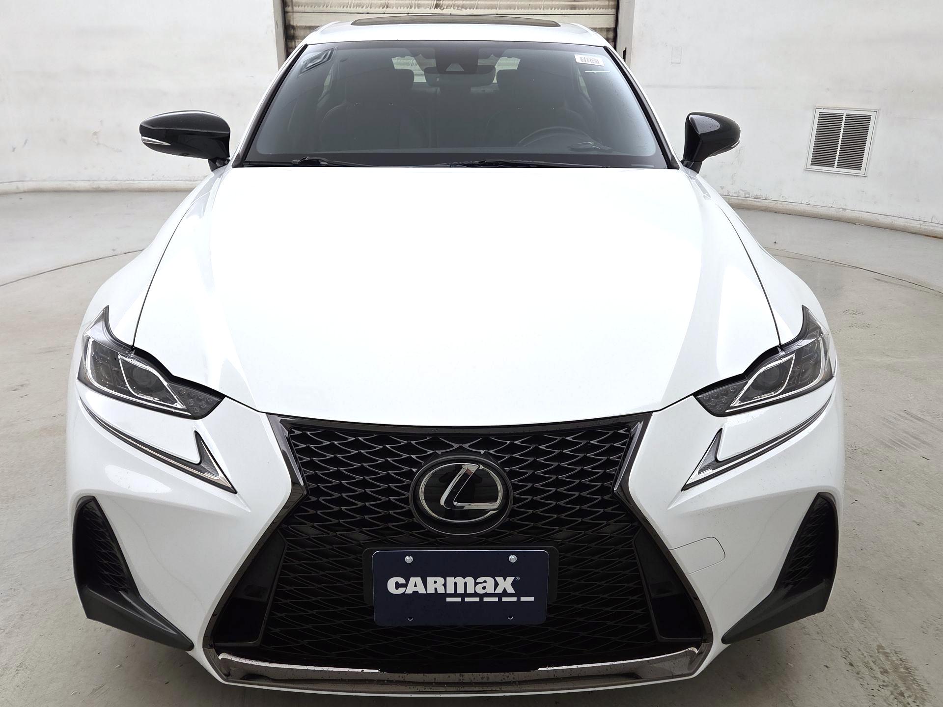 Thumbnail: 2019 Lexus IS - 2