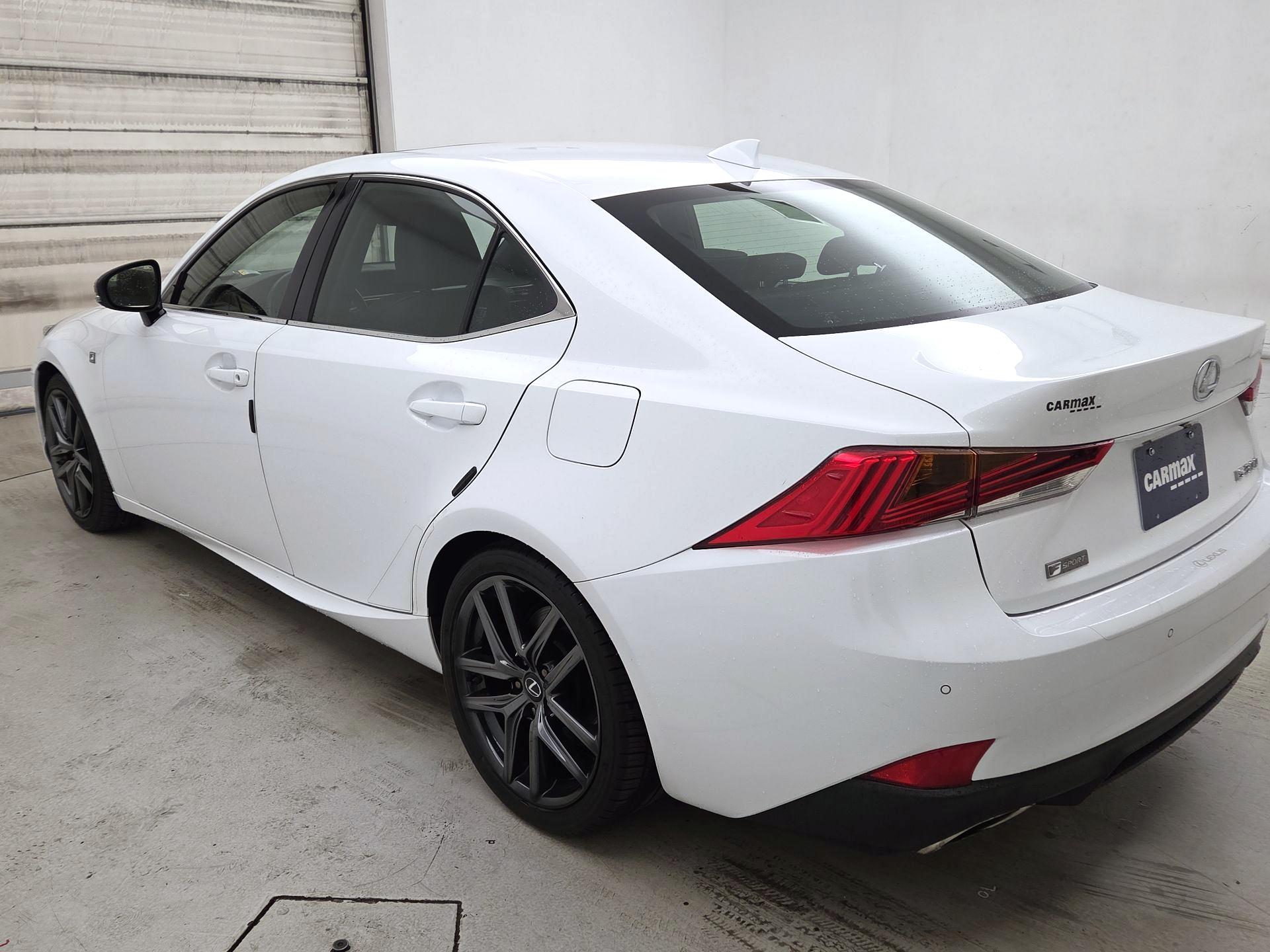 Thumbnail: 2019 Lexus IS - 7
