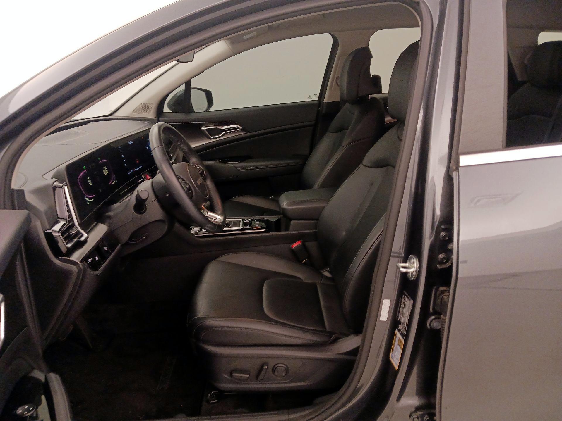 Thumbnail: 2023 Kia Sportage - 11
