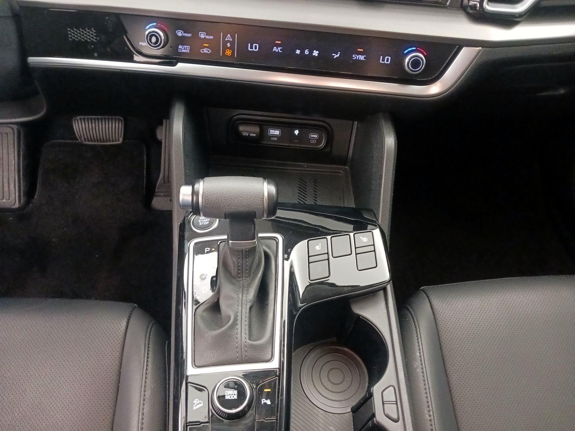 Thumbnail: 2023 Kia Sportage - 18