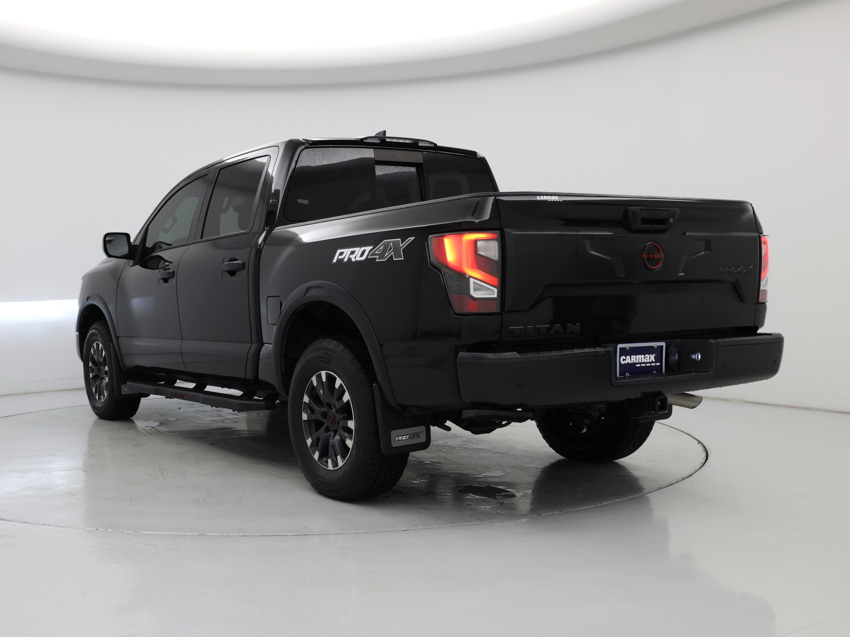 Thumbnail: 2023 Nissan Titan - 2