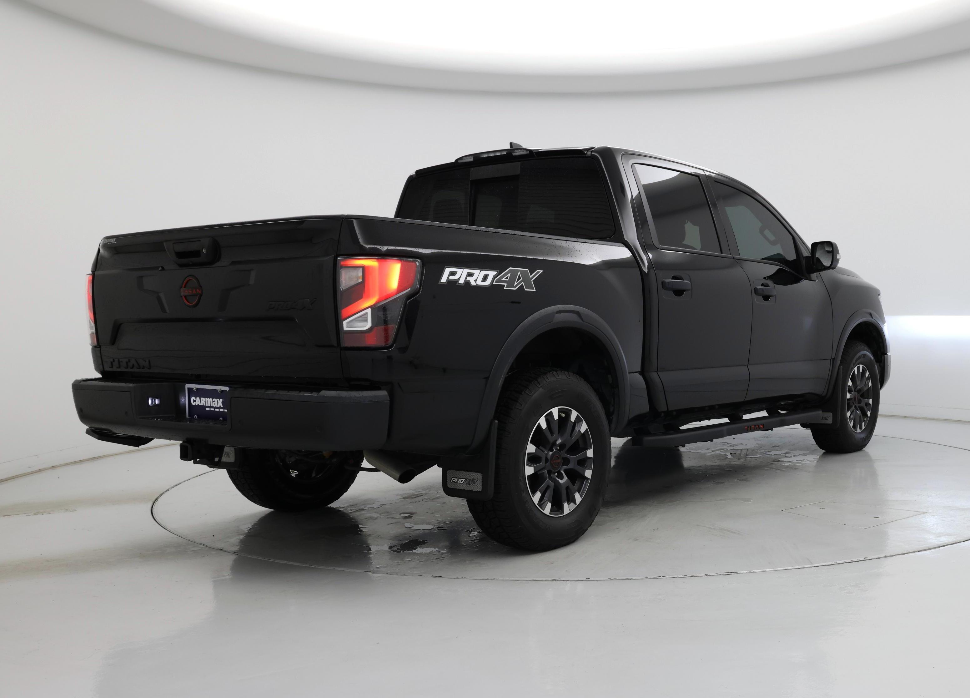 Thumbnail: 2023 Nissan Titan - 8