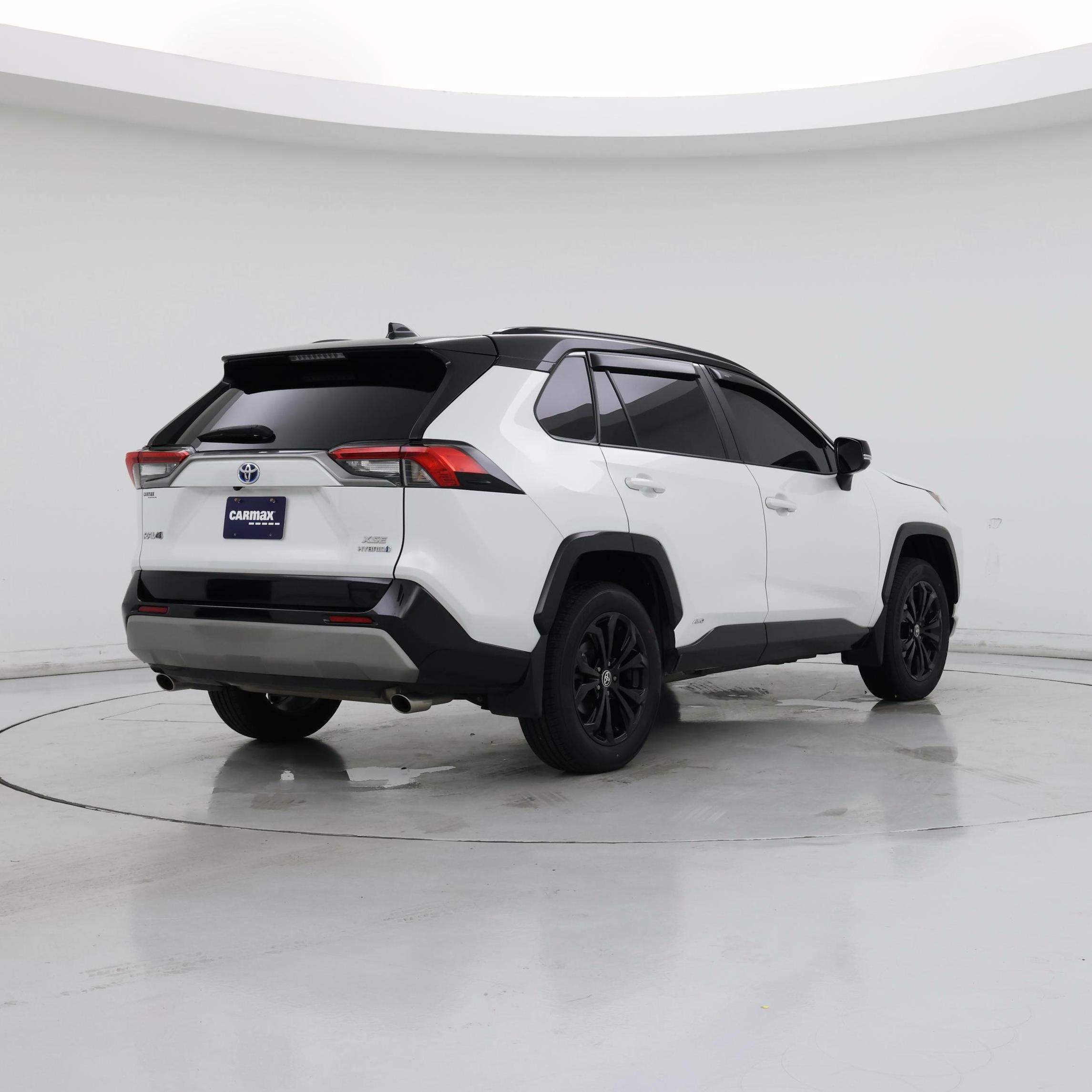 Thumbnail: 2023 Toyota RAV4 - 8