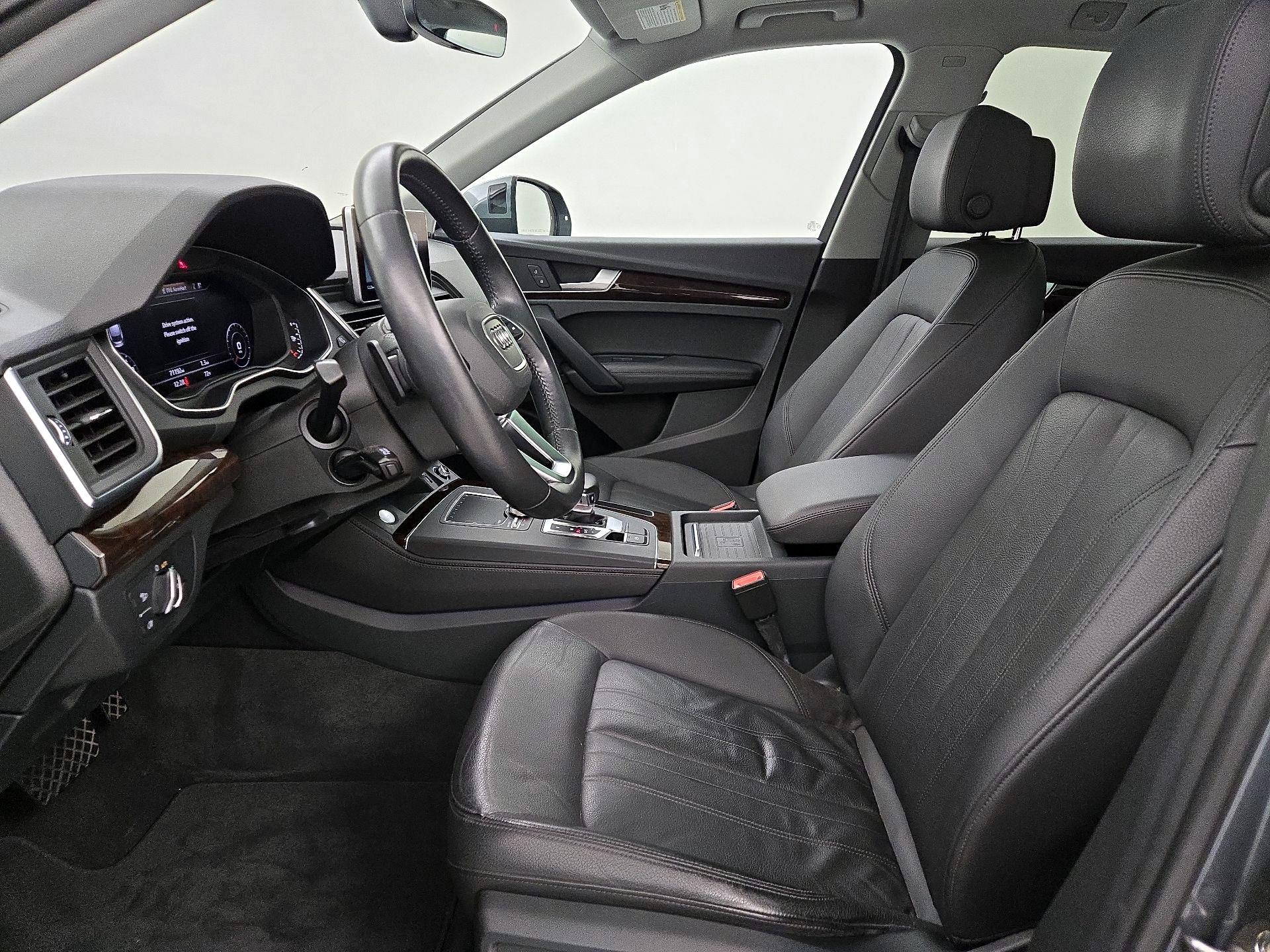 Thumbnail: 2019 Audi Q5 - 11