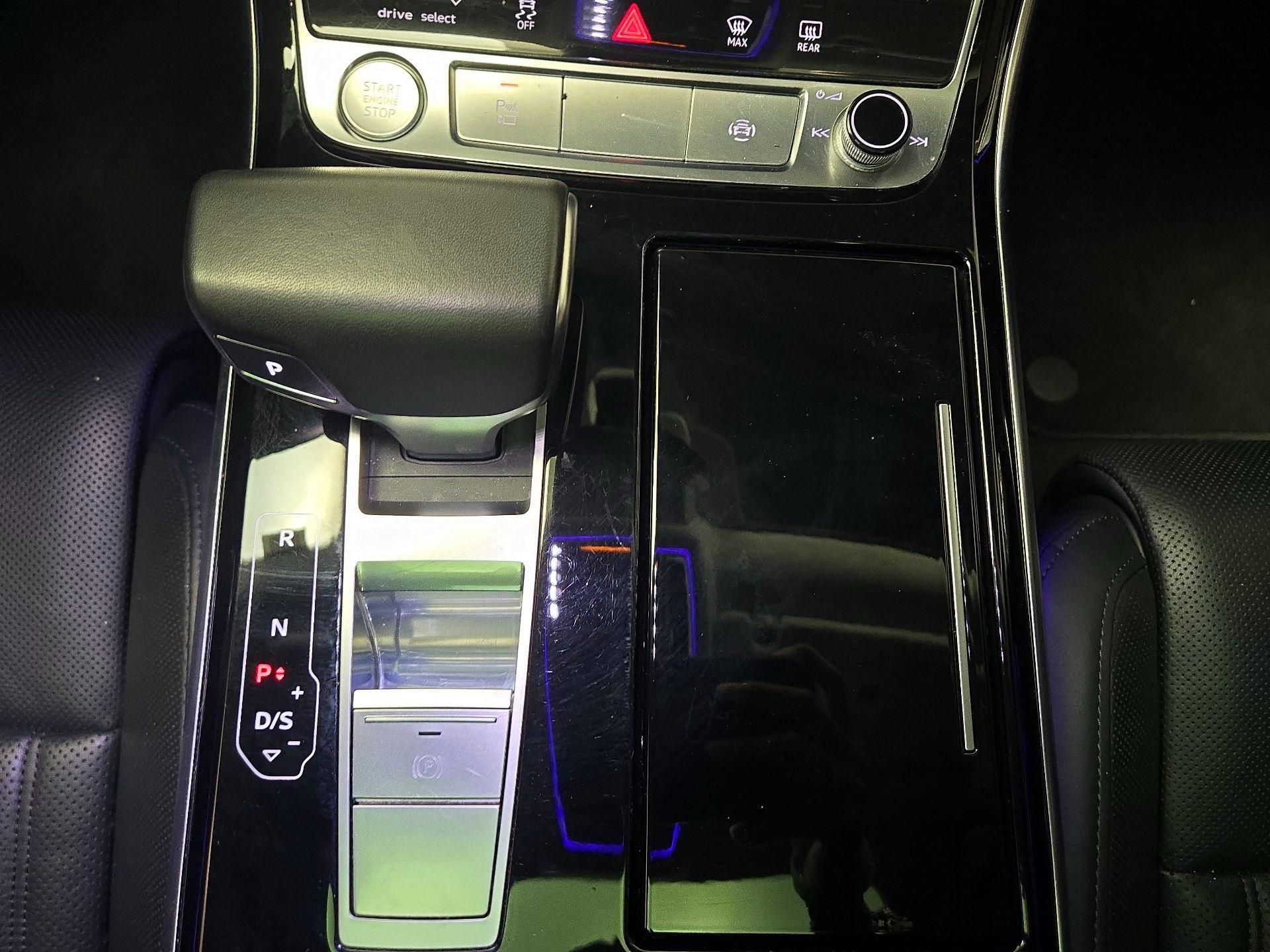 Thumbnail: 2019 Audi A8 - 18