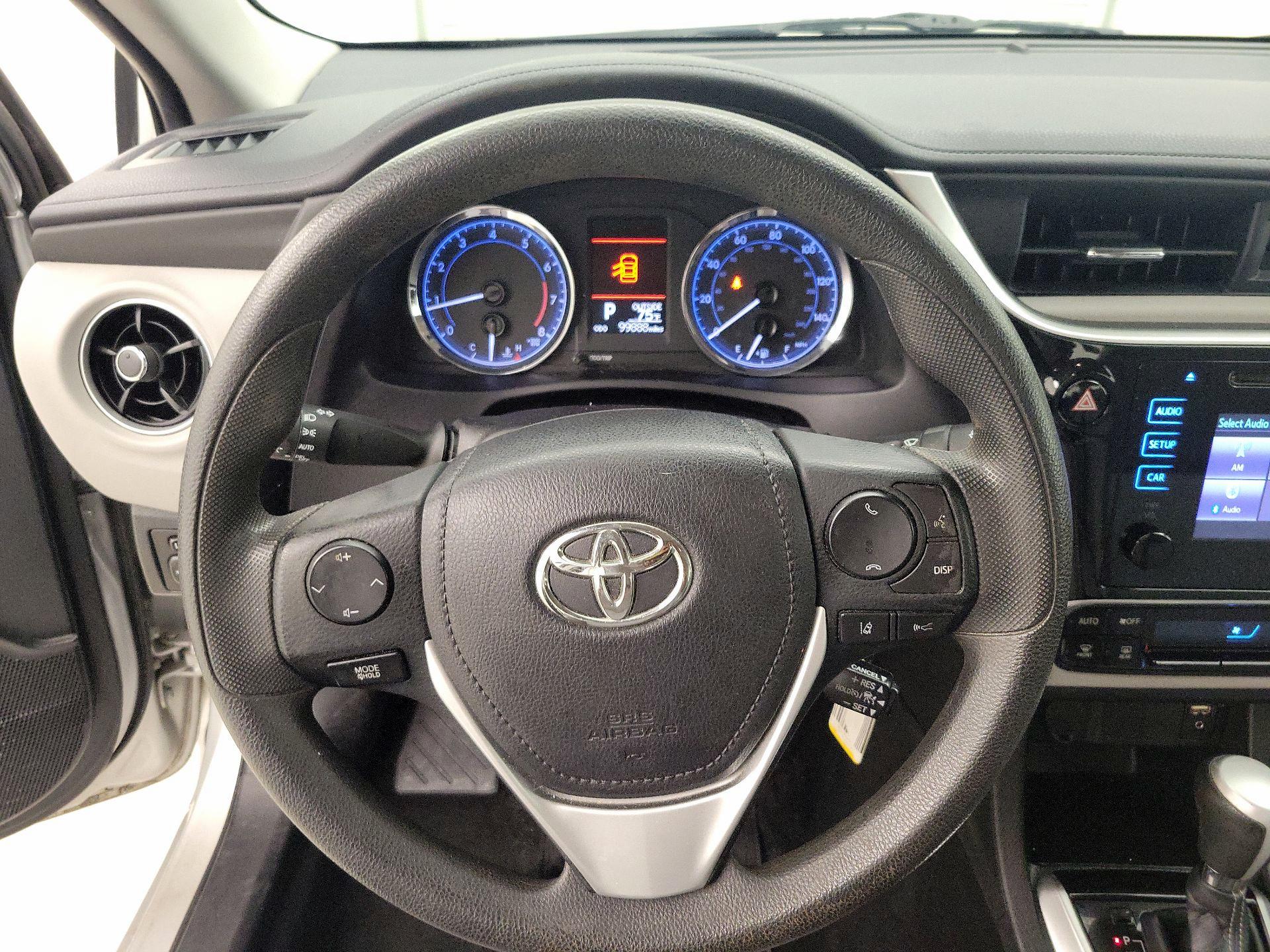 Thumbnail: 2018 Toyota Corolla - 10