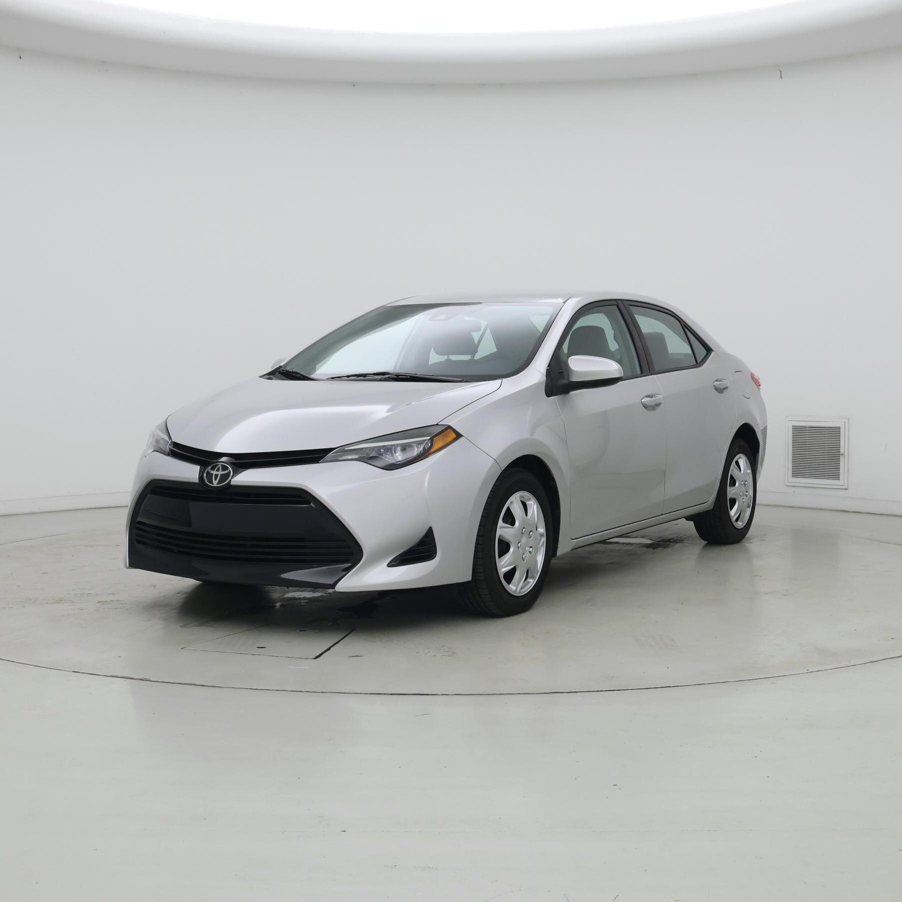 Thumbnail: 2018 Toyota Corolla - 4
