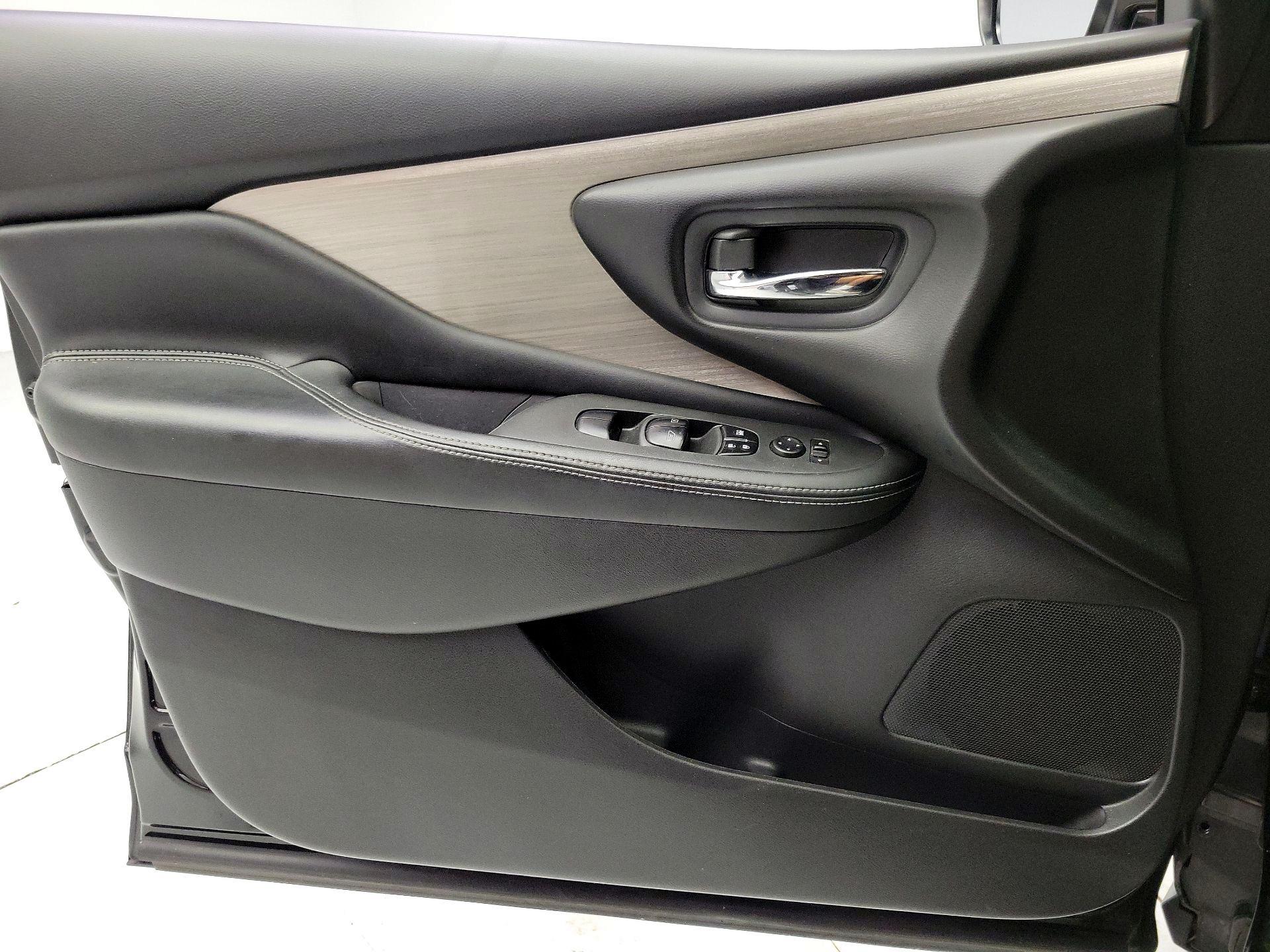 Thumbnail: 2017 Nissan Murano - 12