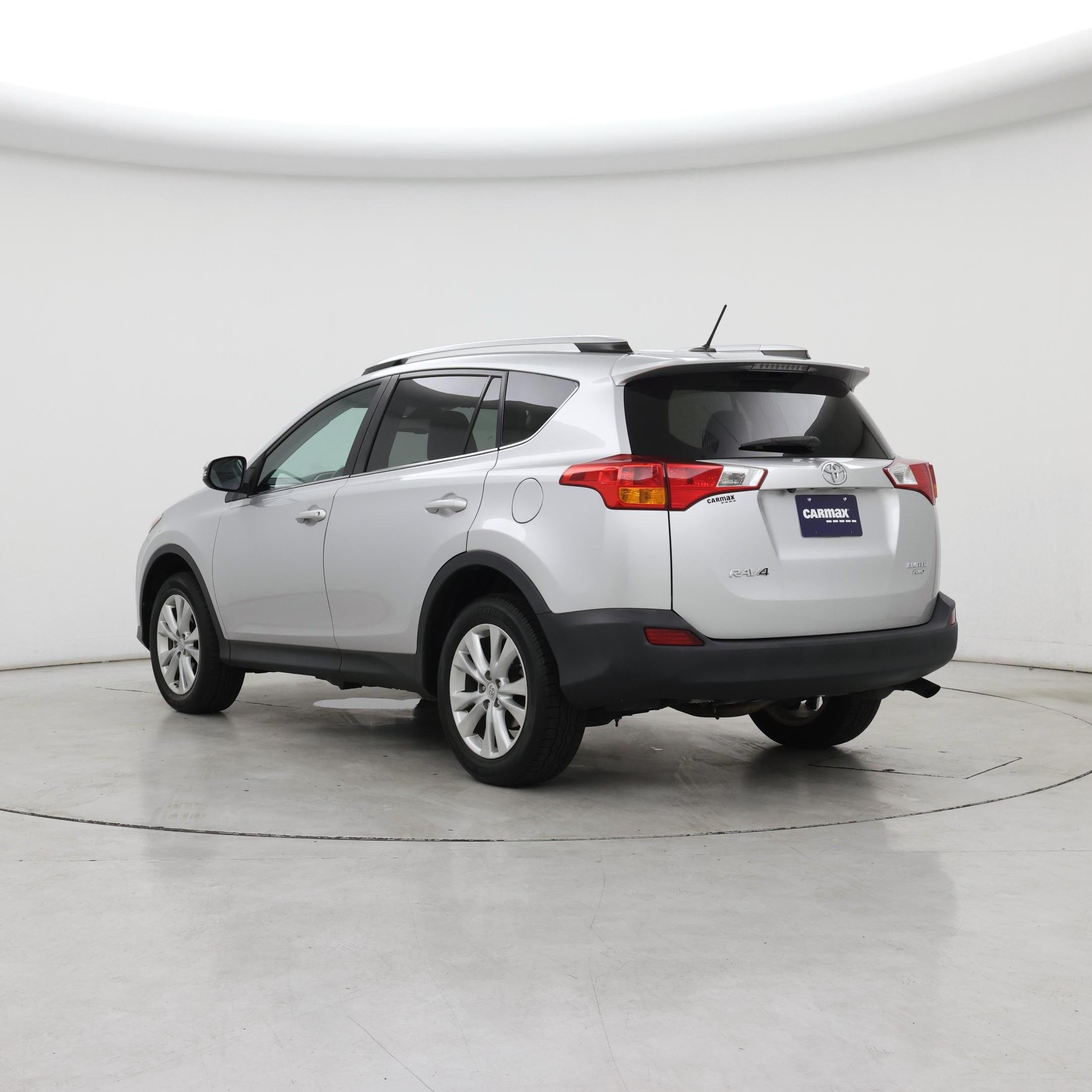 Thumbnail: 2015 Toyota RAV4 - 2