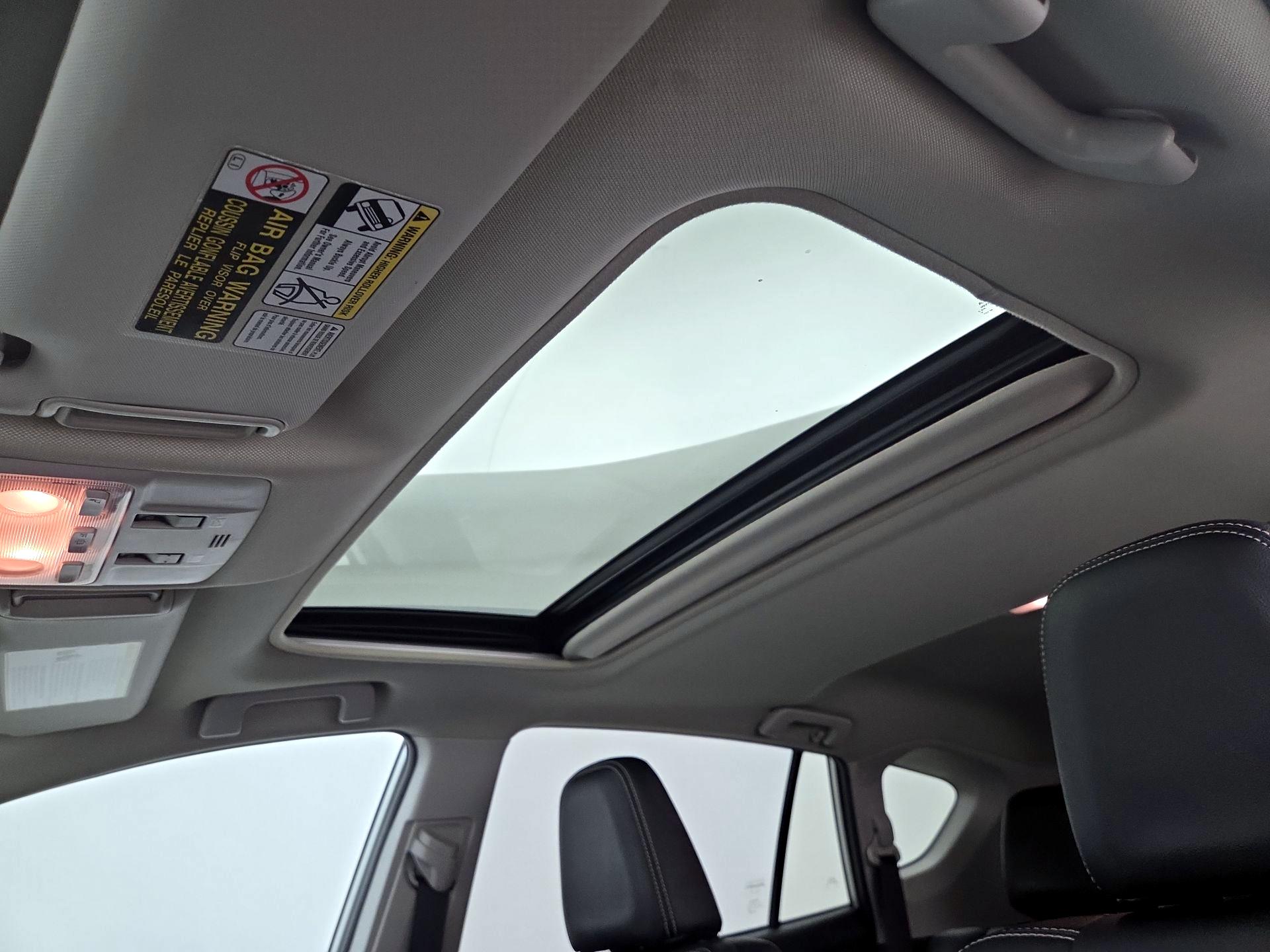 Thumbnail: 2015 Toyota RAV4 - 20