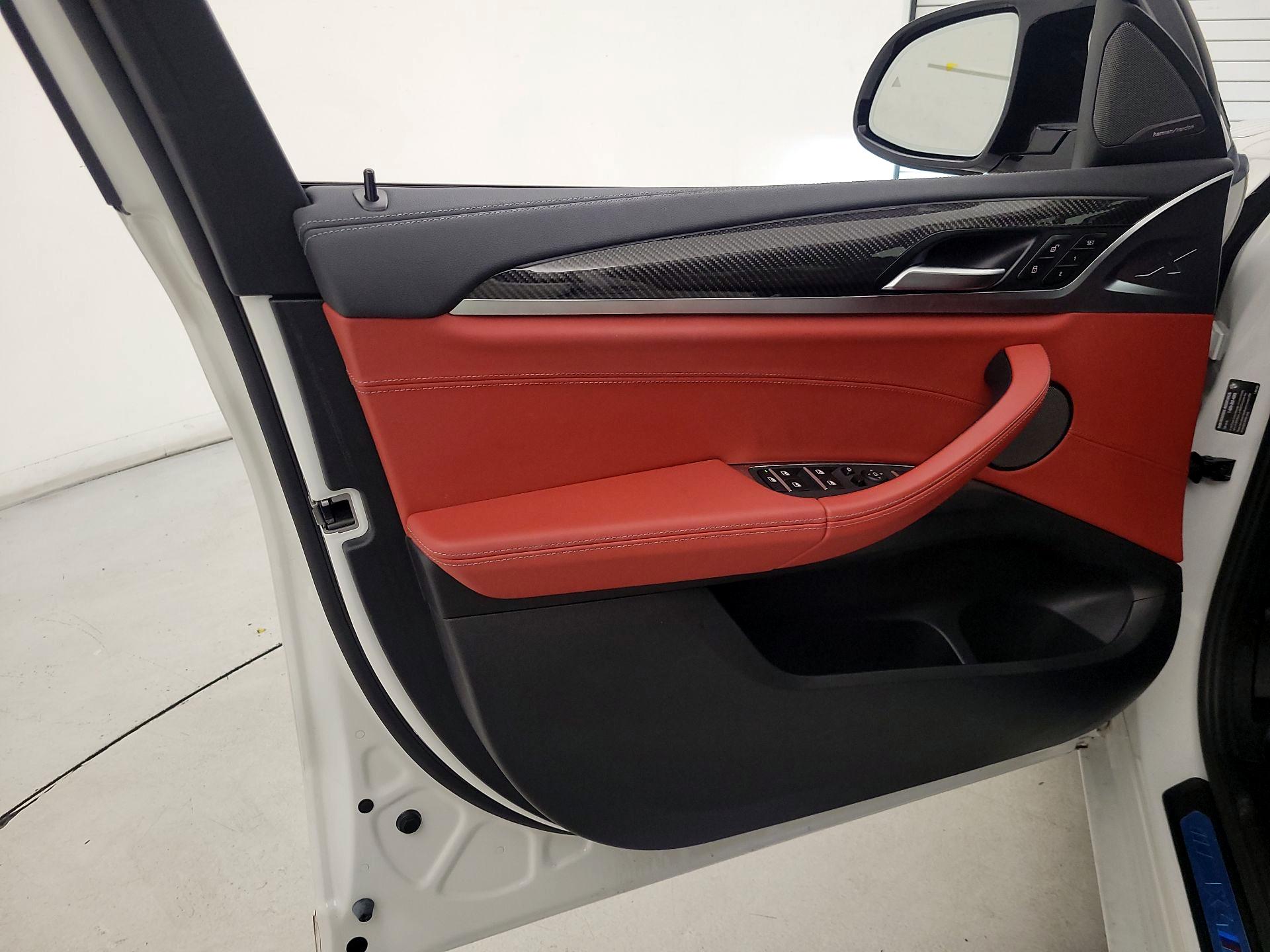 Thumbnail: 2021 BMW X4 - 12