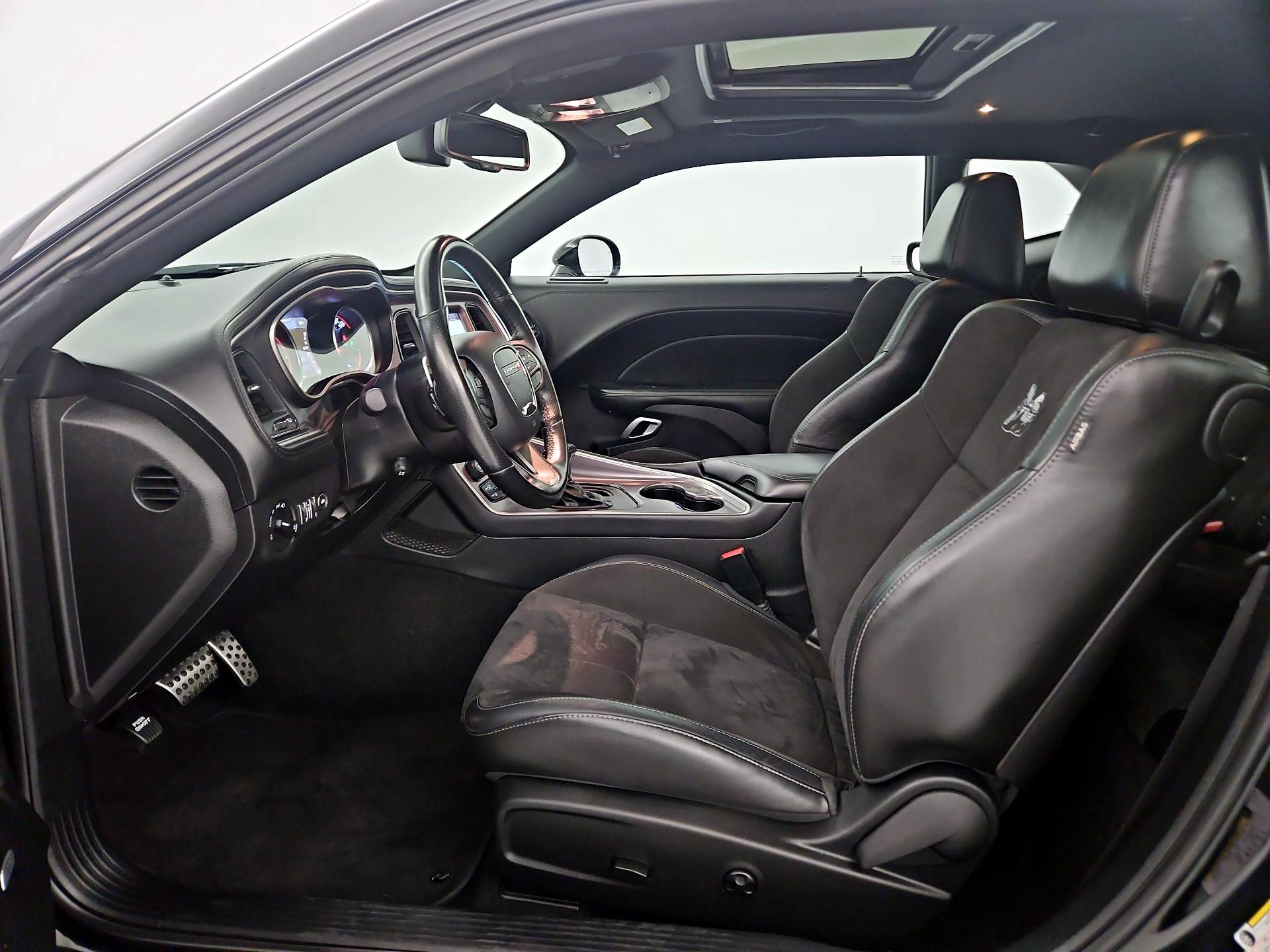 Thumbnail: 2020 Dodge Challenger - 9