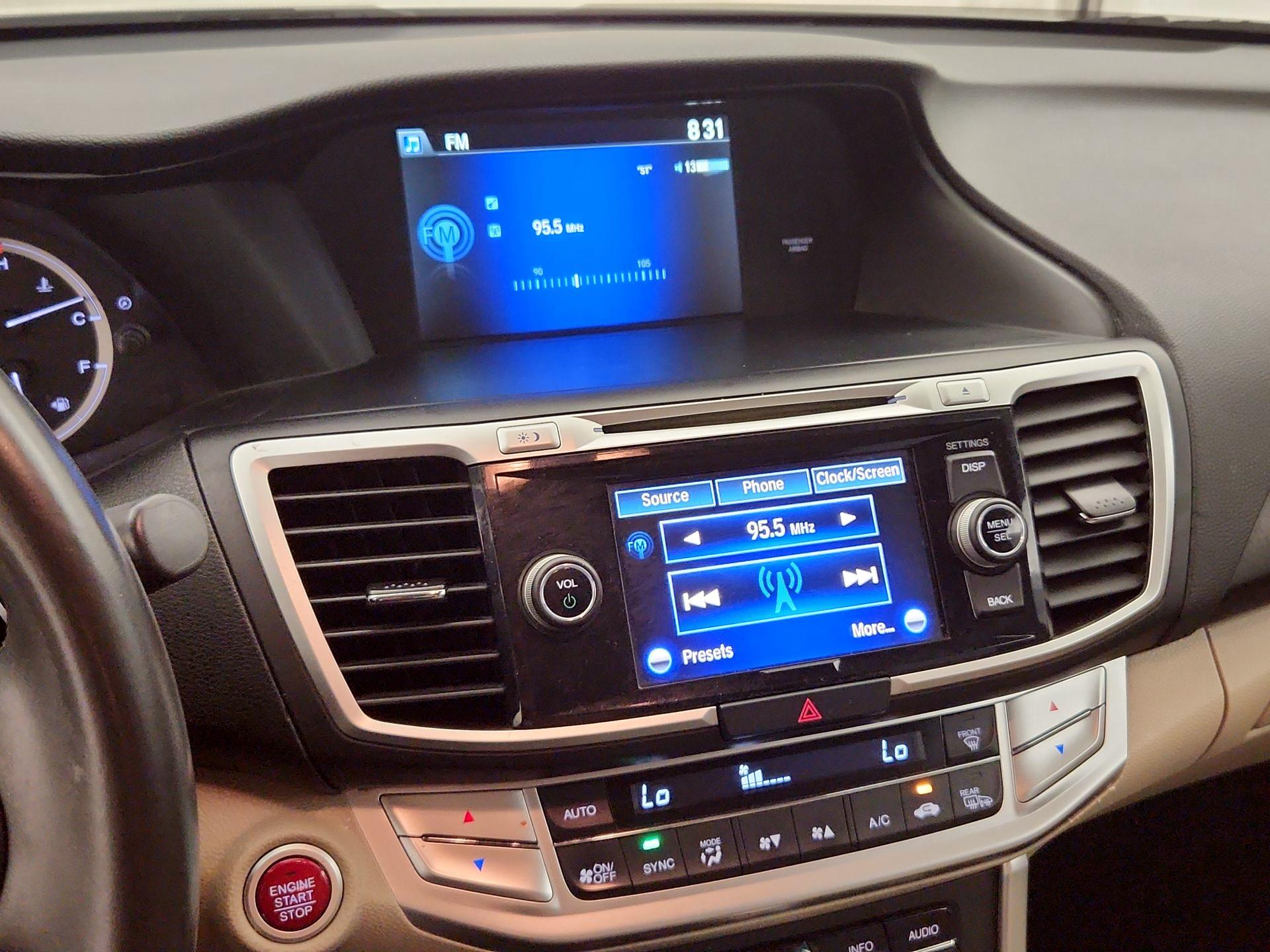 Thumbnail: 2015 Honda Accord - 15