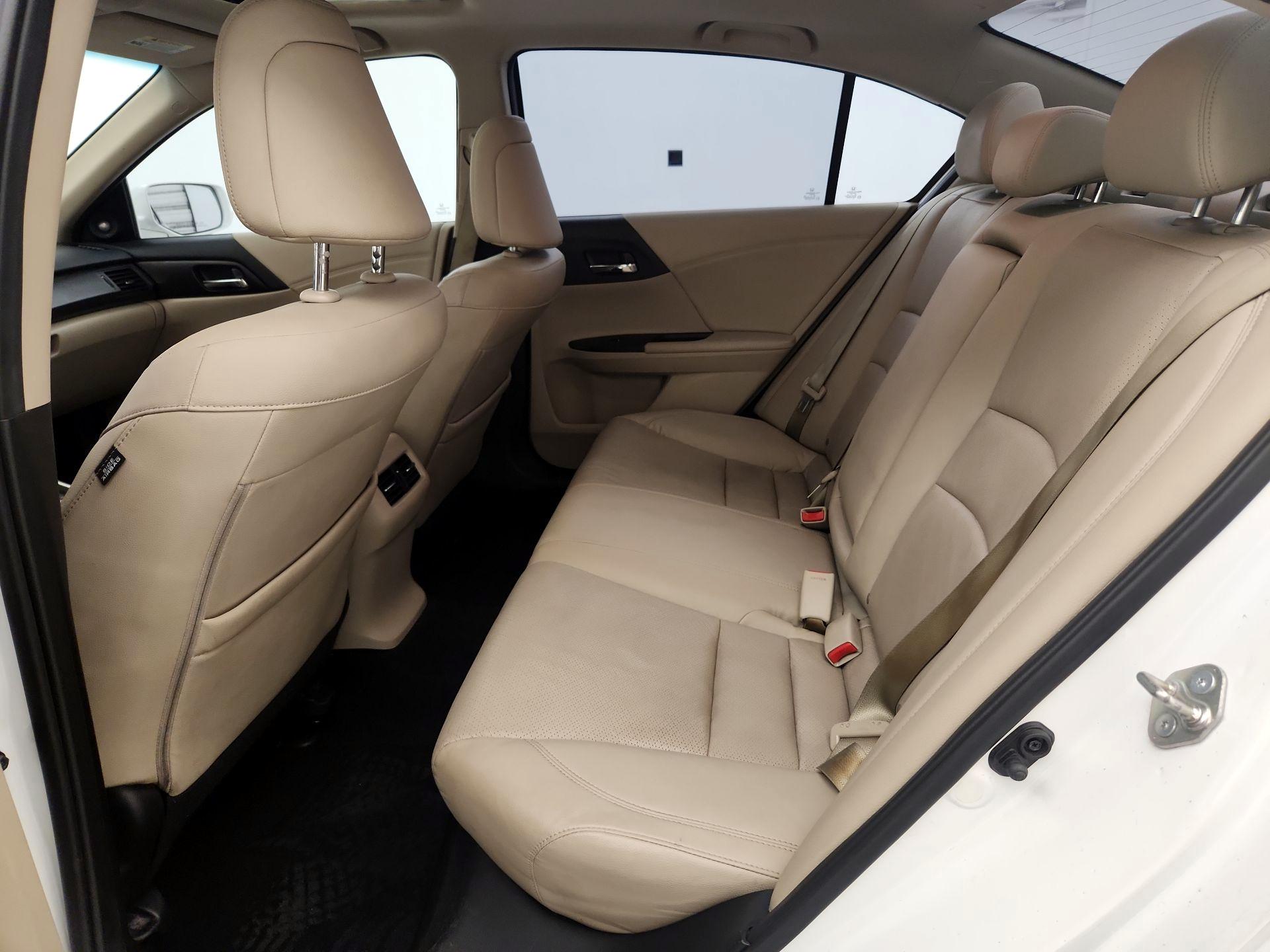 Thumbnail: 2015 Honda Accord - 20