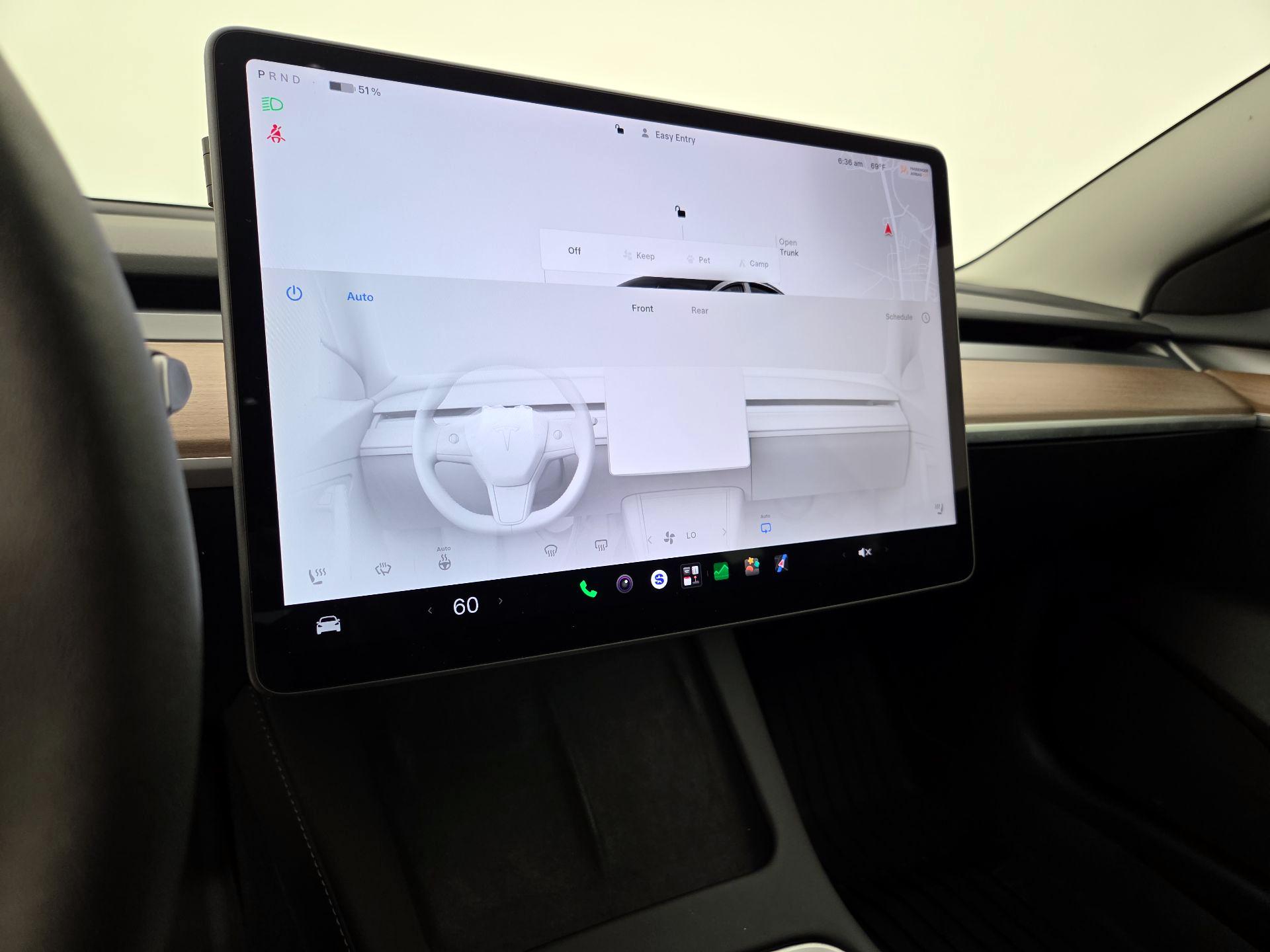 Thumbnail: 2023 Tesla Model 3 - 16