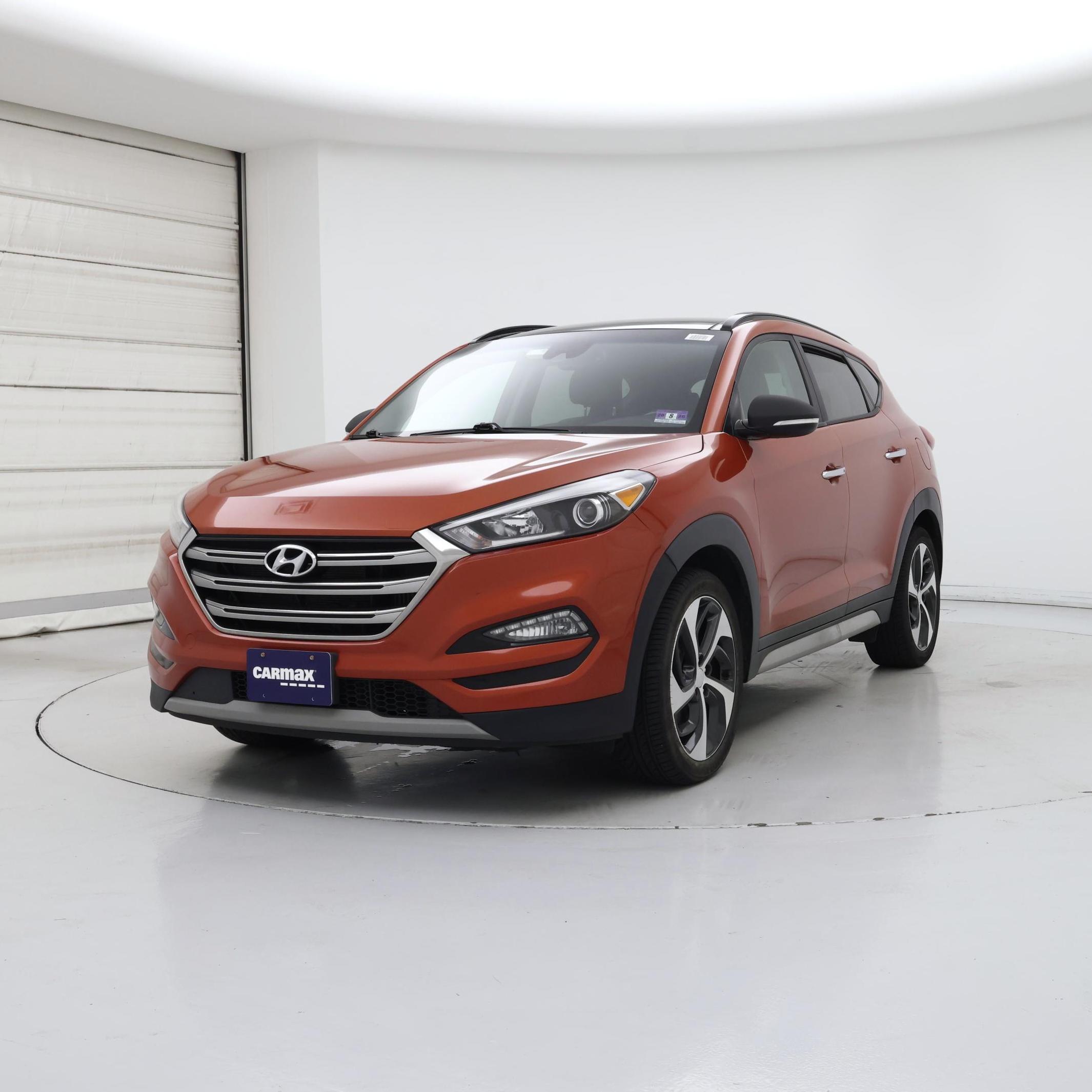 Thumbnail: 2017 Hyundai Tucson - 4