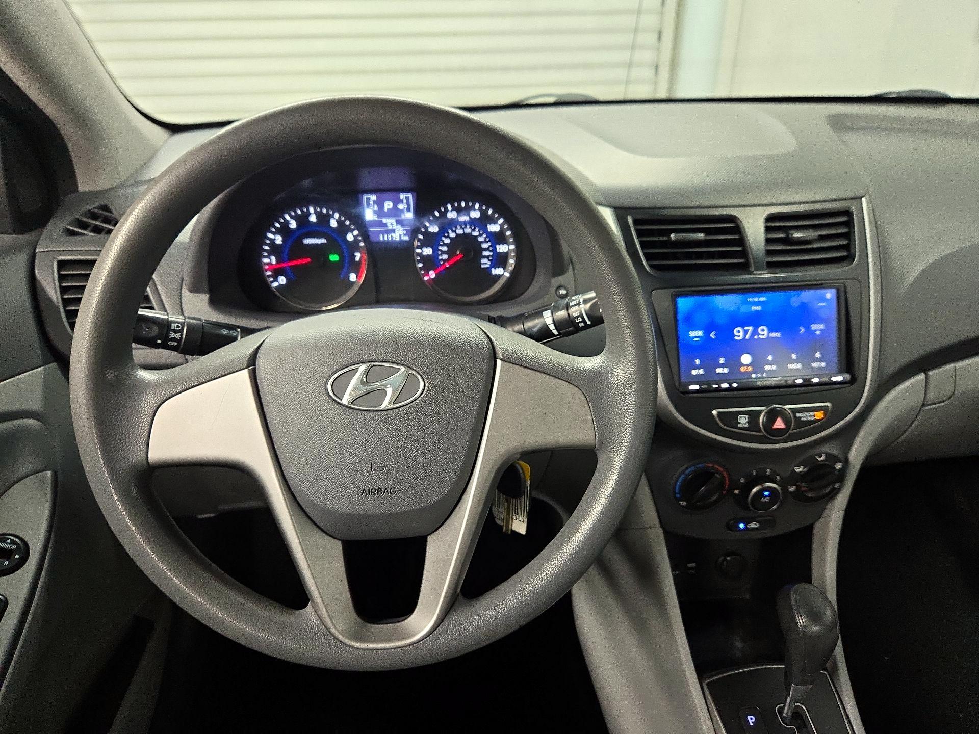 Thumbnail: 2017 Hyundai Accent - 10