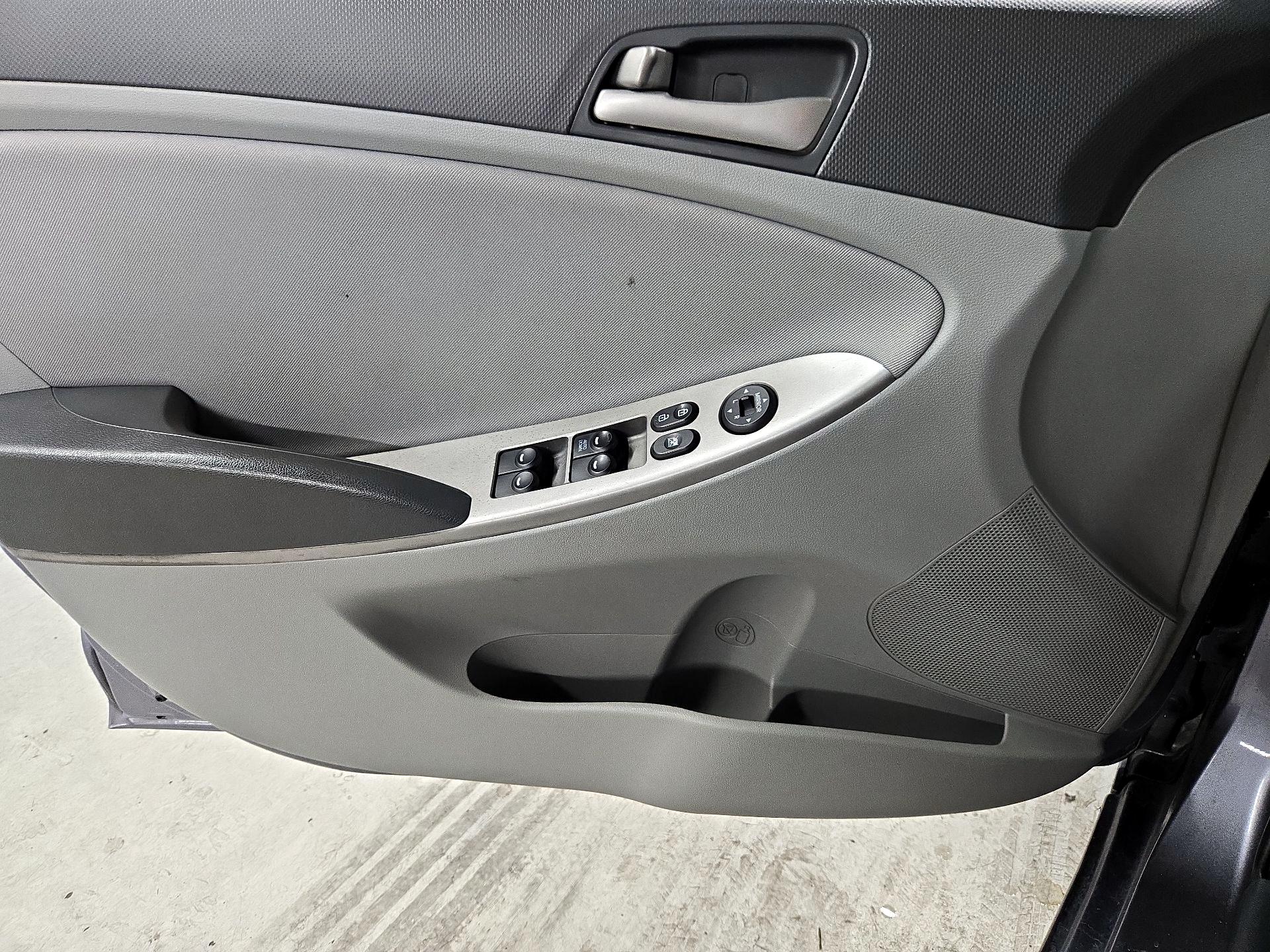 Thumbnail: 2017 Hyundai Accent - 12