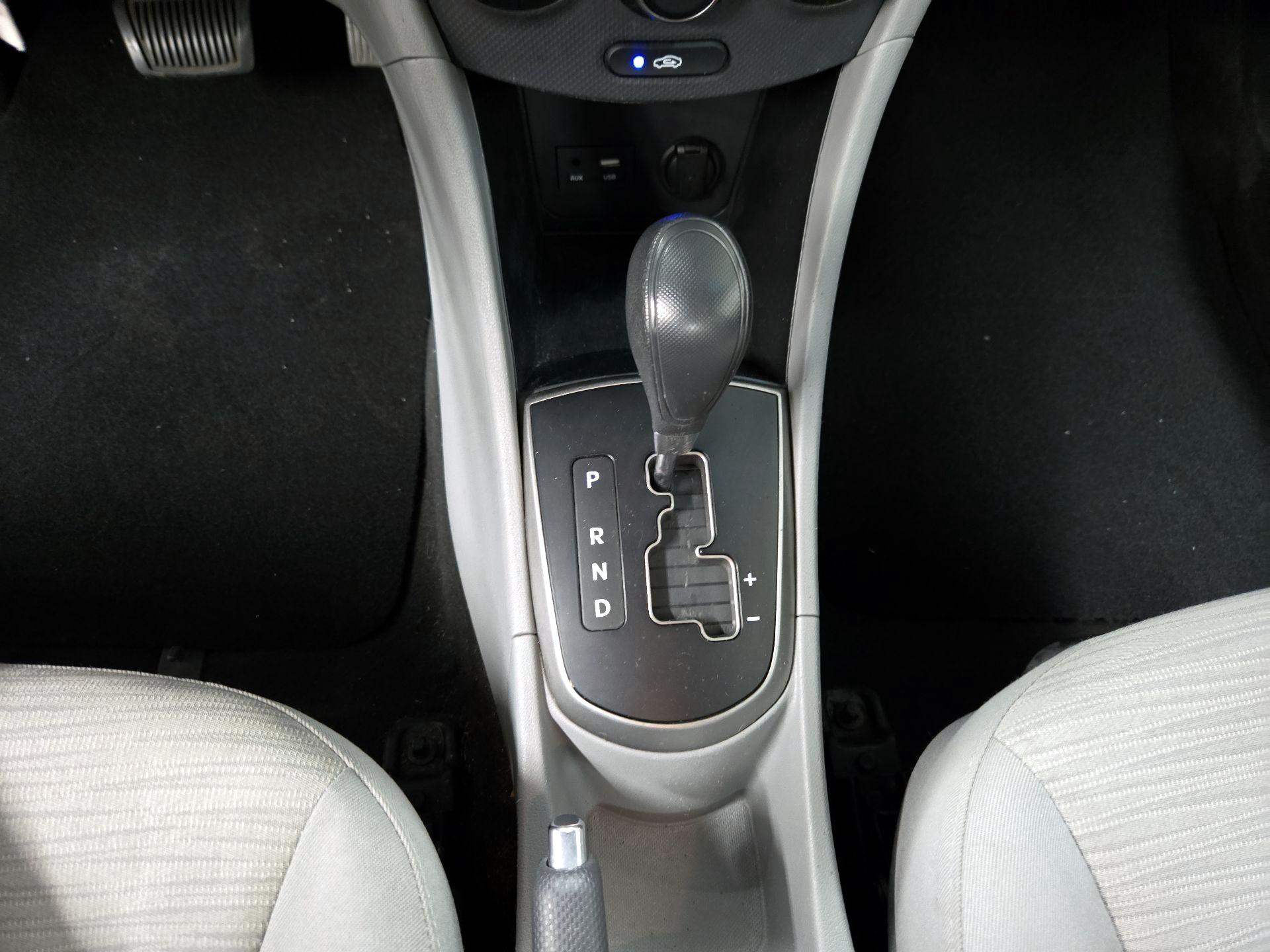 Thumbnail: 2017 Hyundai Accent - 16