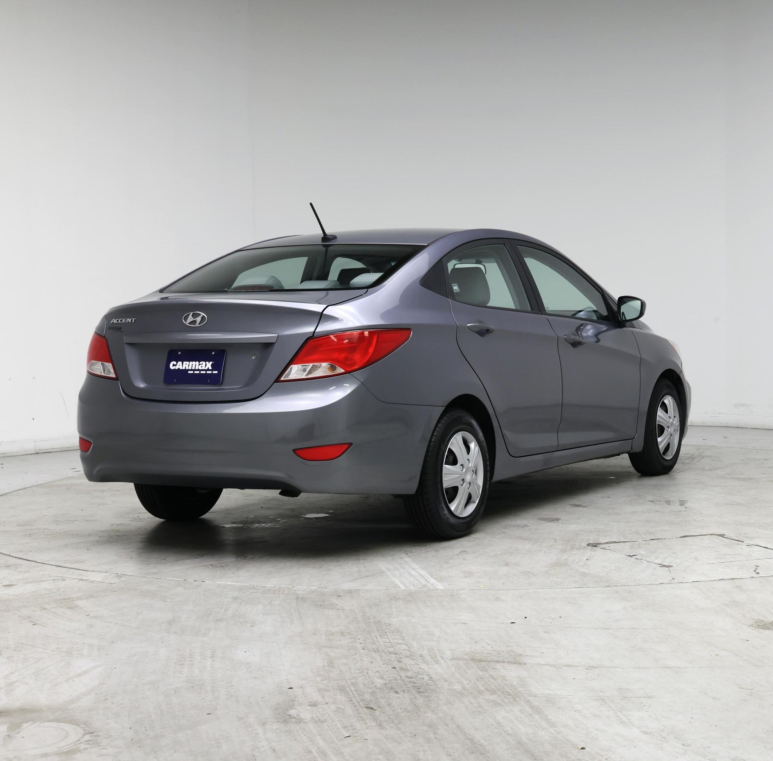 Thumbnail: 2017 Hyundai Accent - 8