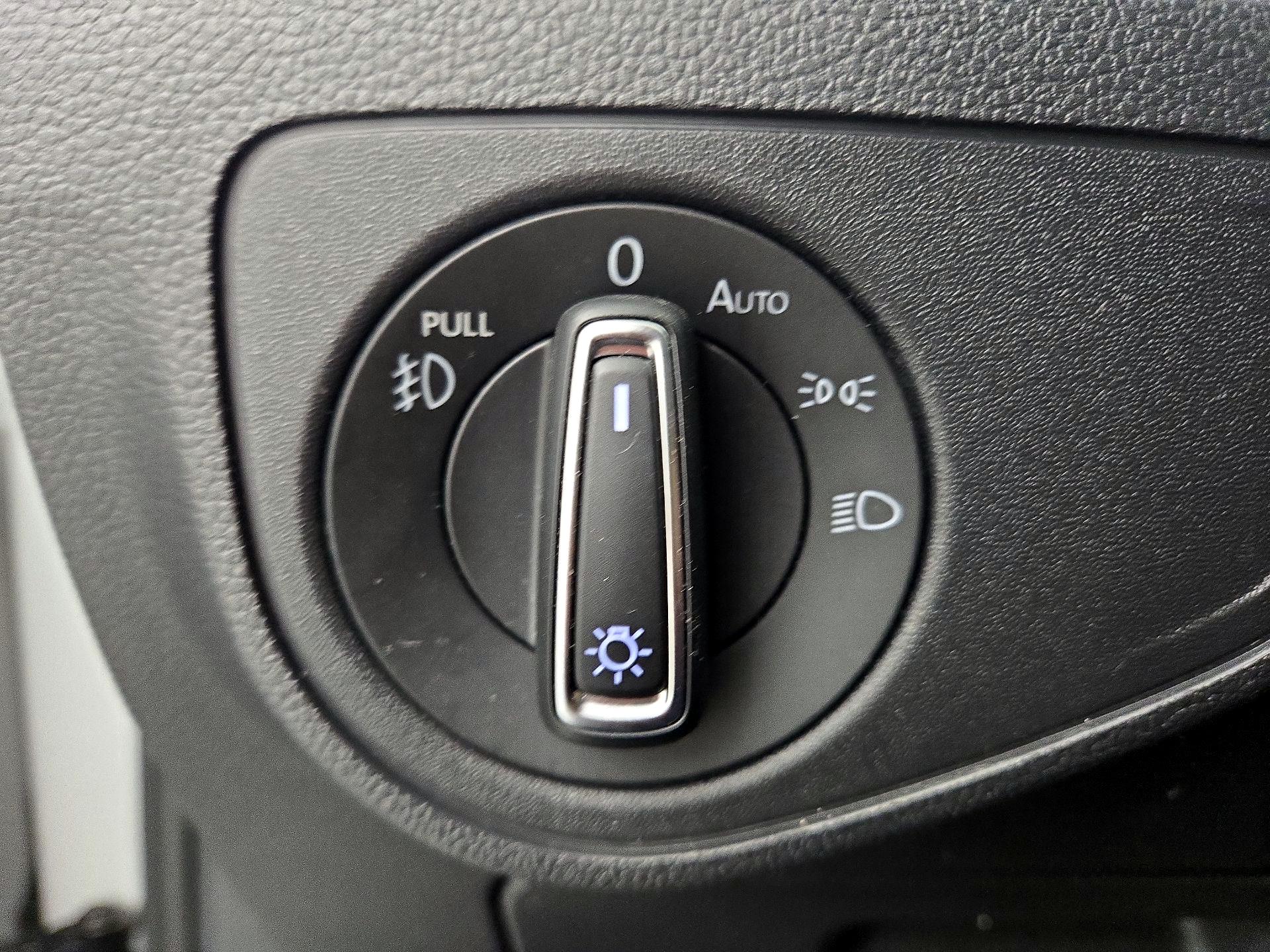 Thumbnail: 2019 Volkswagen Atlas - 13