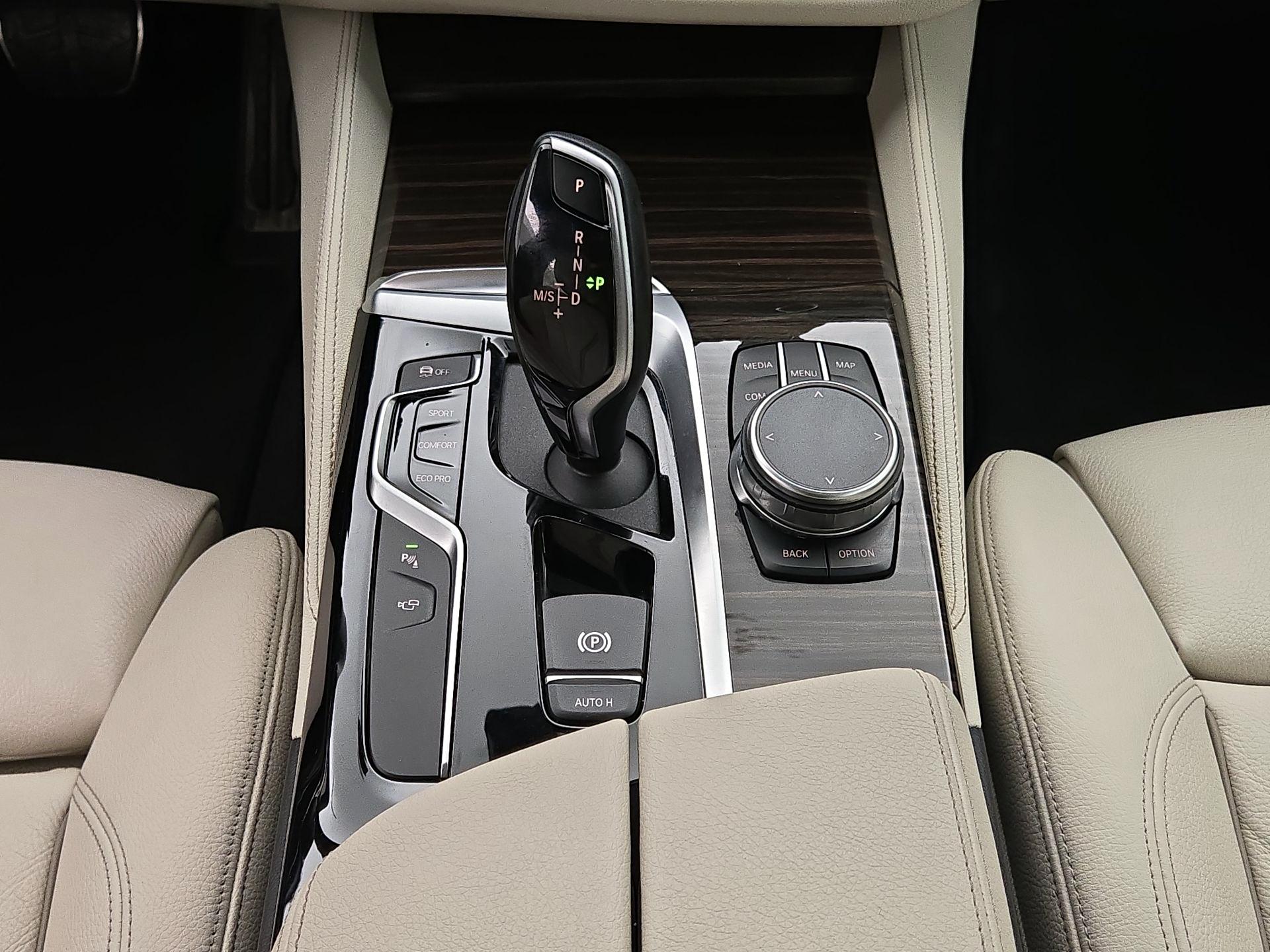 Thumbnail: 2020 BMW 5 Series - 18