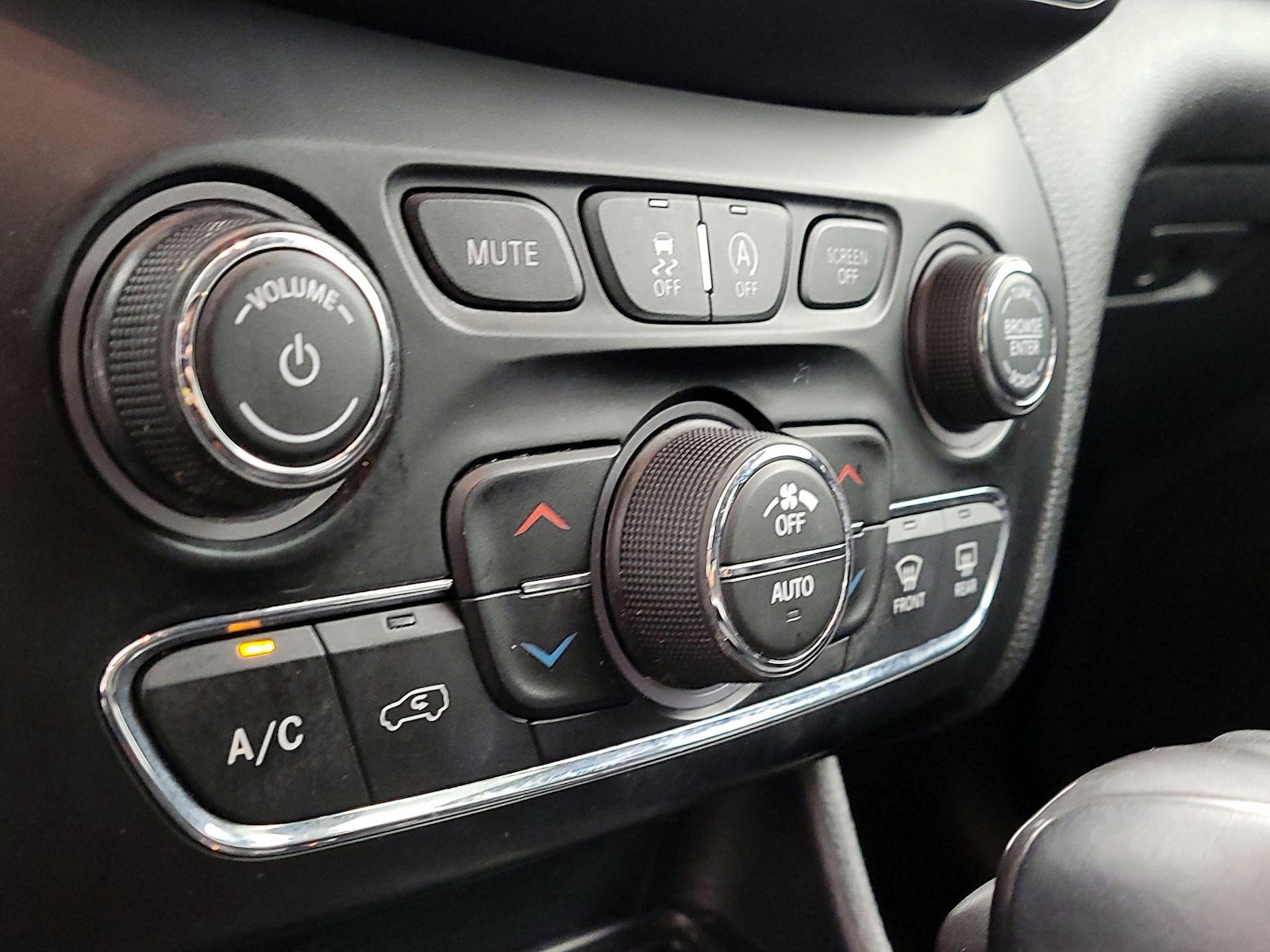 2019 Jeep Cherokee Limited - Photo 17